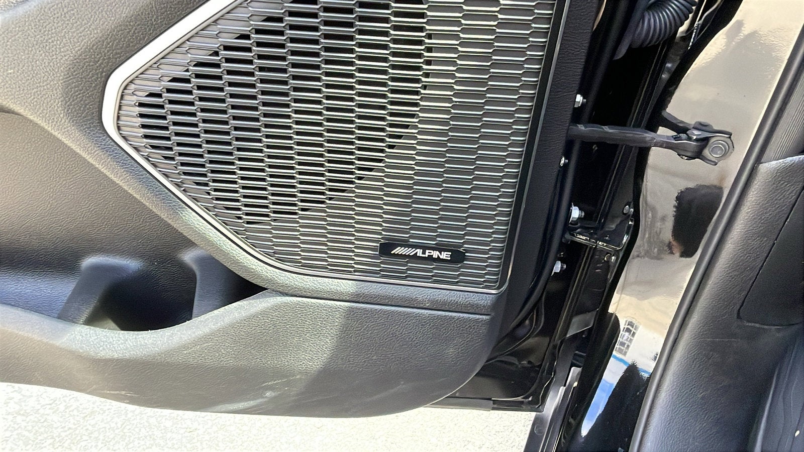 2023 Jeep Grand Cherokee 4xe Trailhawk Carb State Pkg