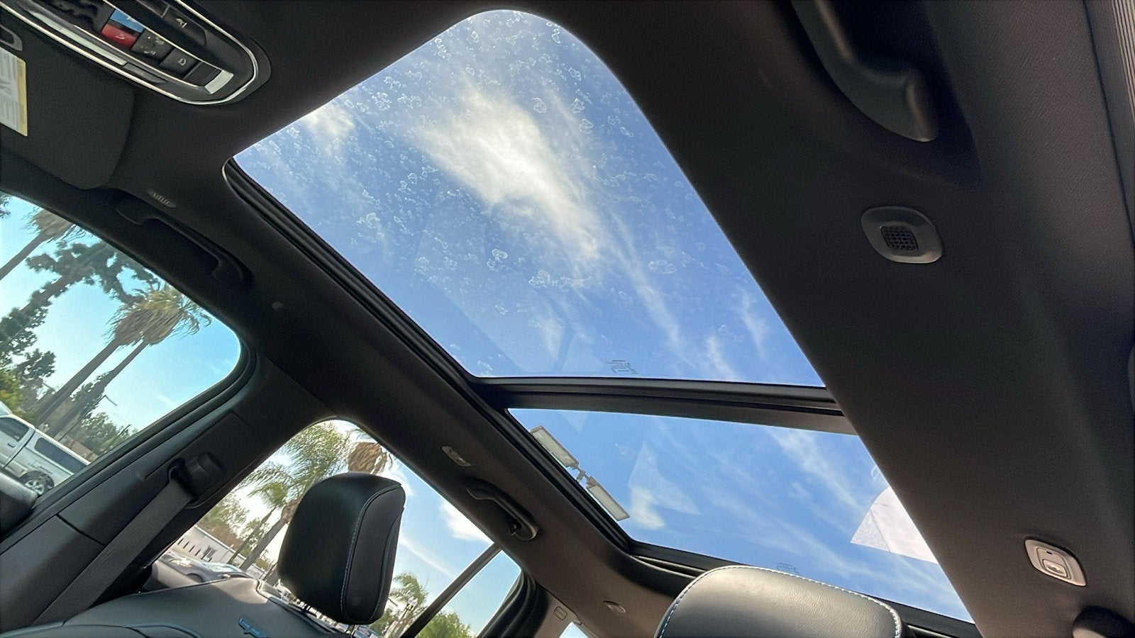 2023 Jeep Grand Cherokee 4xe Trailhawk Carb State Pkg