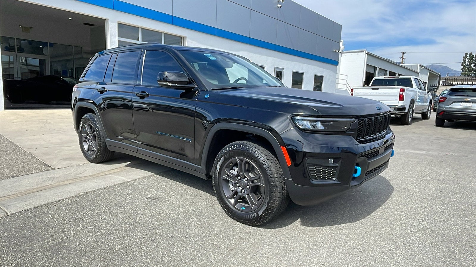 2023 Jeep Grand Cherokee 4xe Trailhawk Carb State Pkg