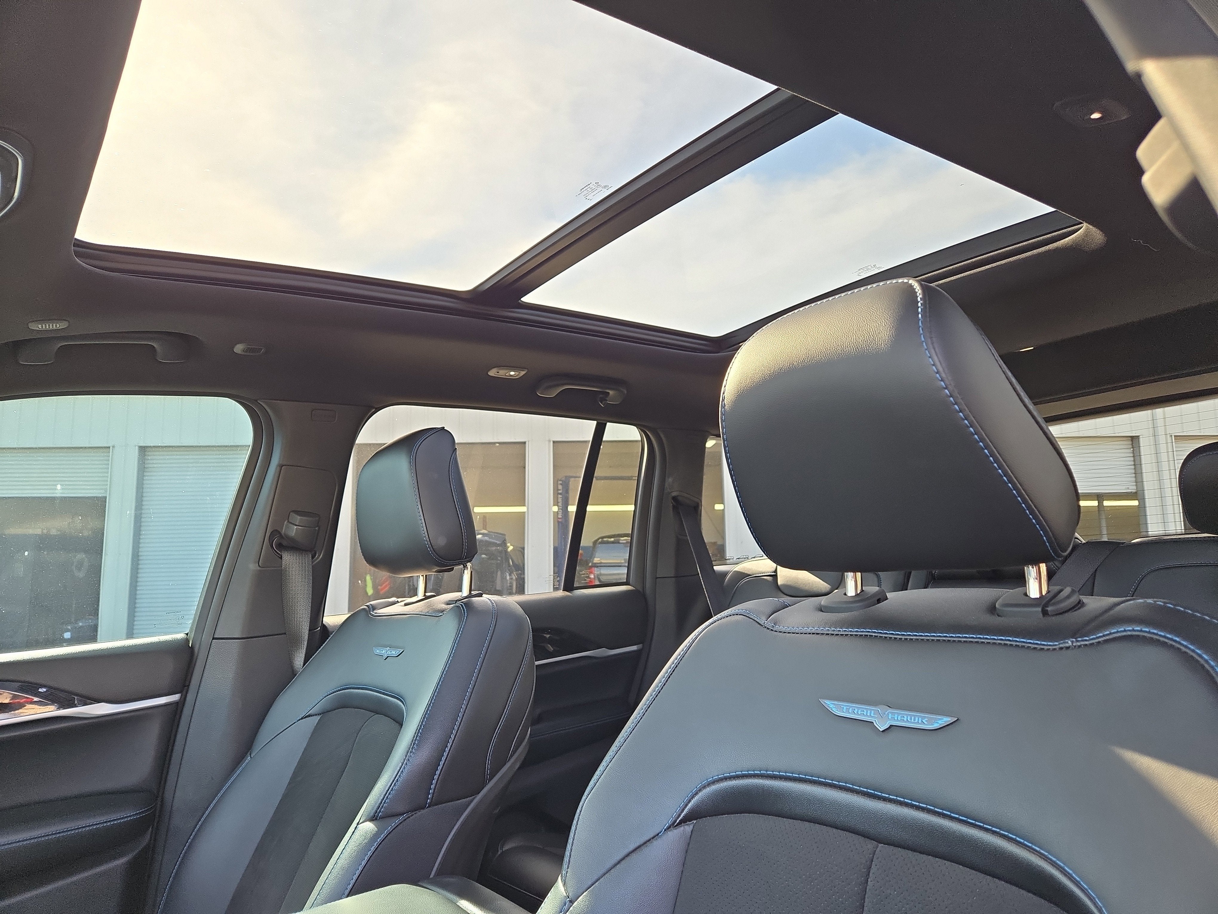 2023 Jeep Grand Cherokee 4xe Trailhawk Carb State Pkg