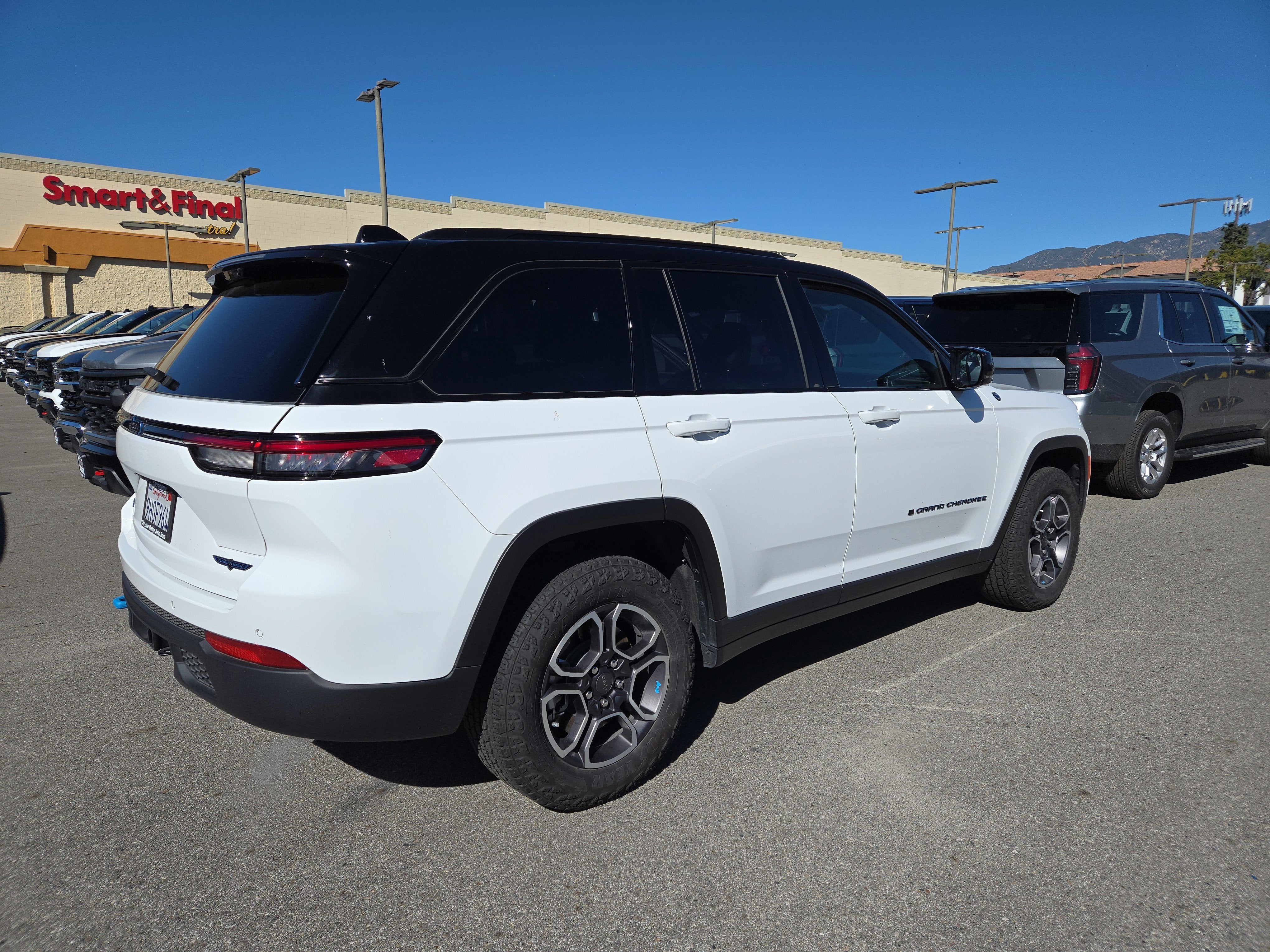 2023 Jeep Grand Cherokee 4xe Trailhawk