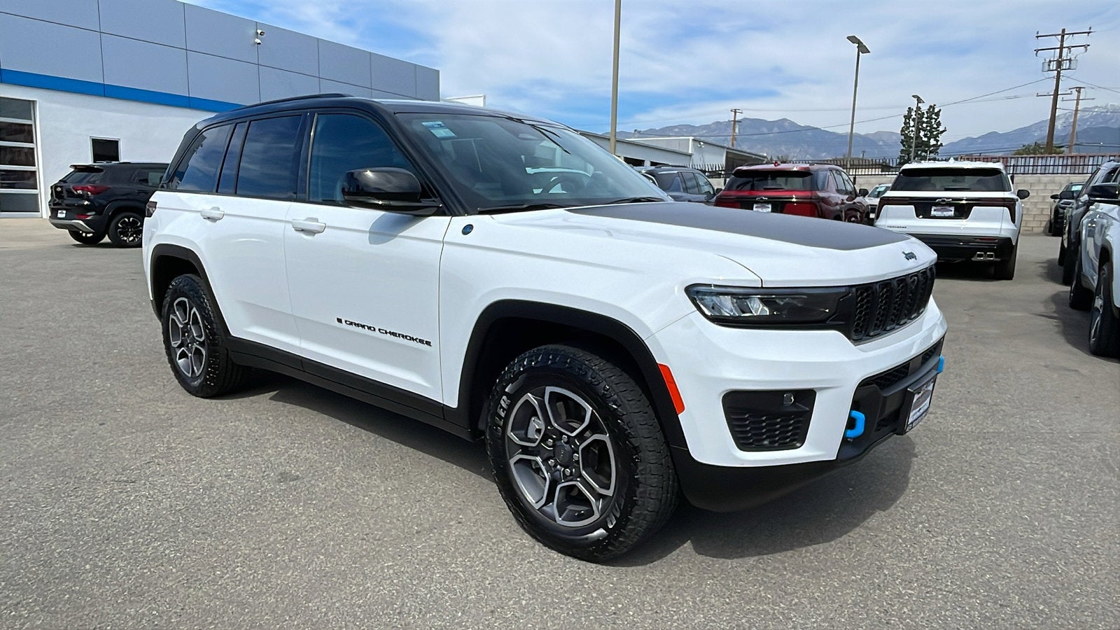 2023 Jeep Grand Cherokee 4xe Trailhawk
