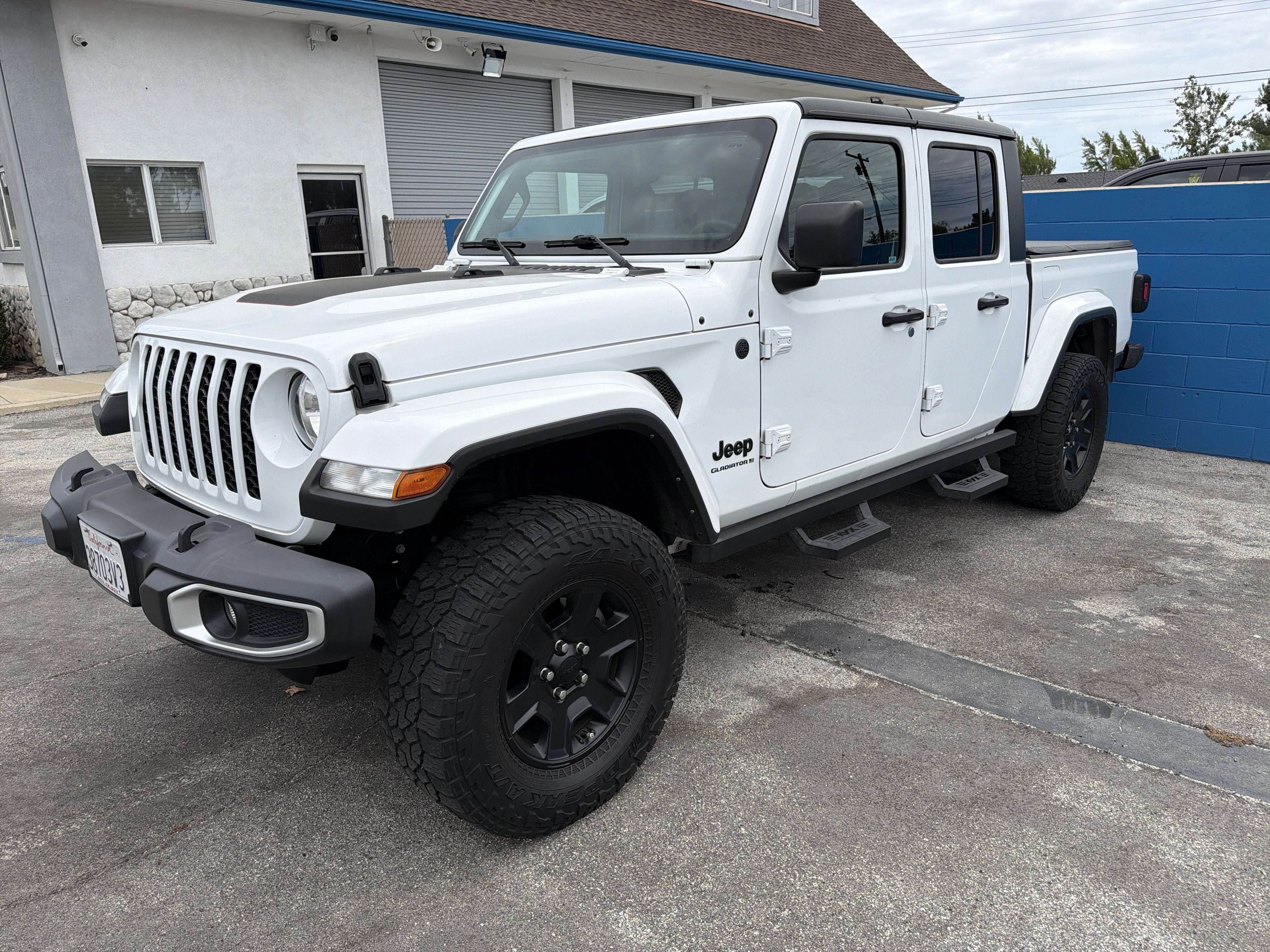 2023 Jeep Gladiator Sport S 4x4