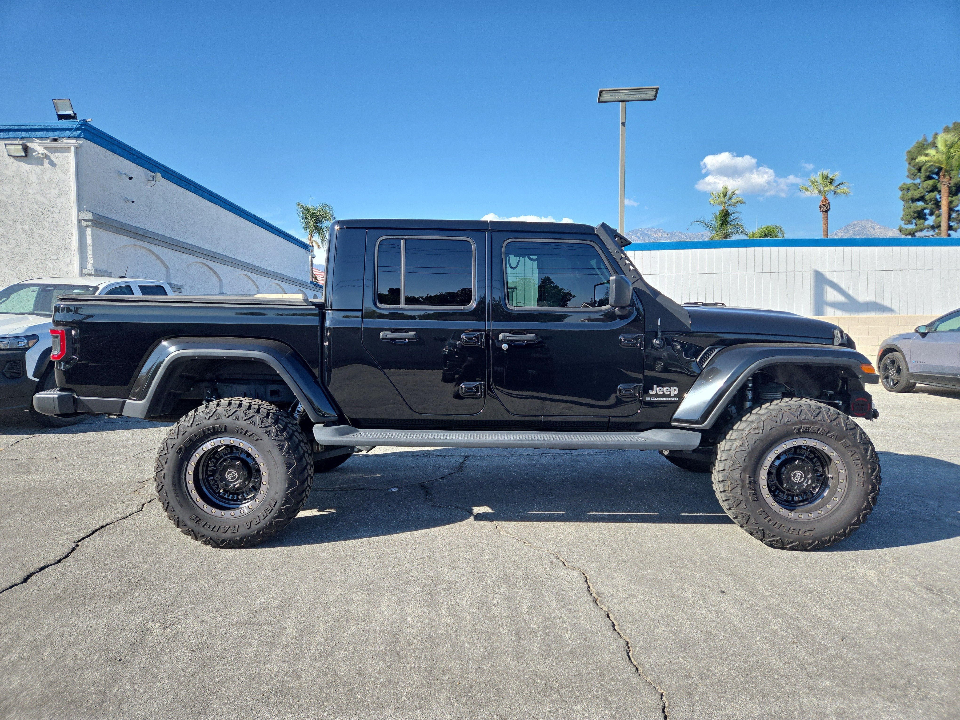 2023 Jeep Gladiator Overland 4x4