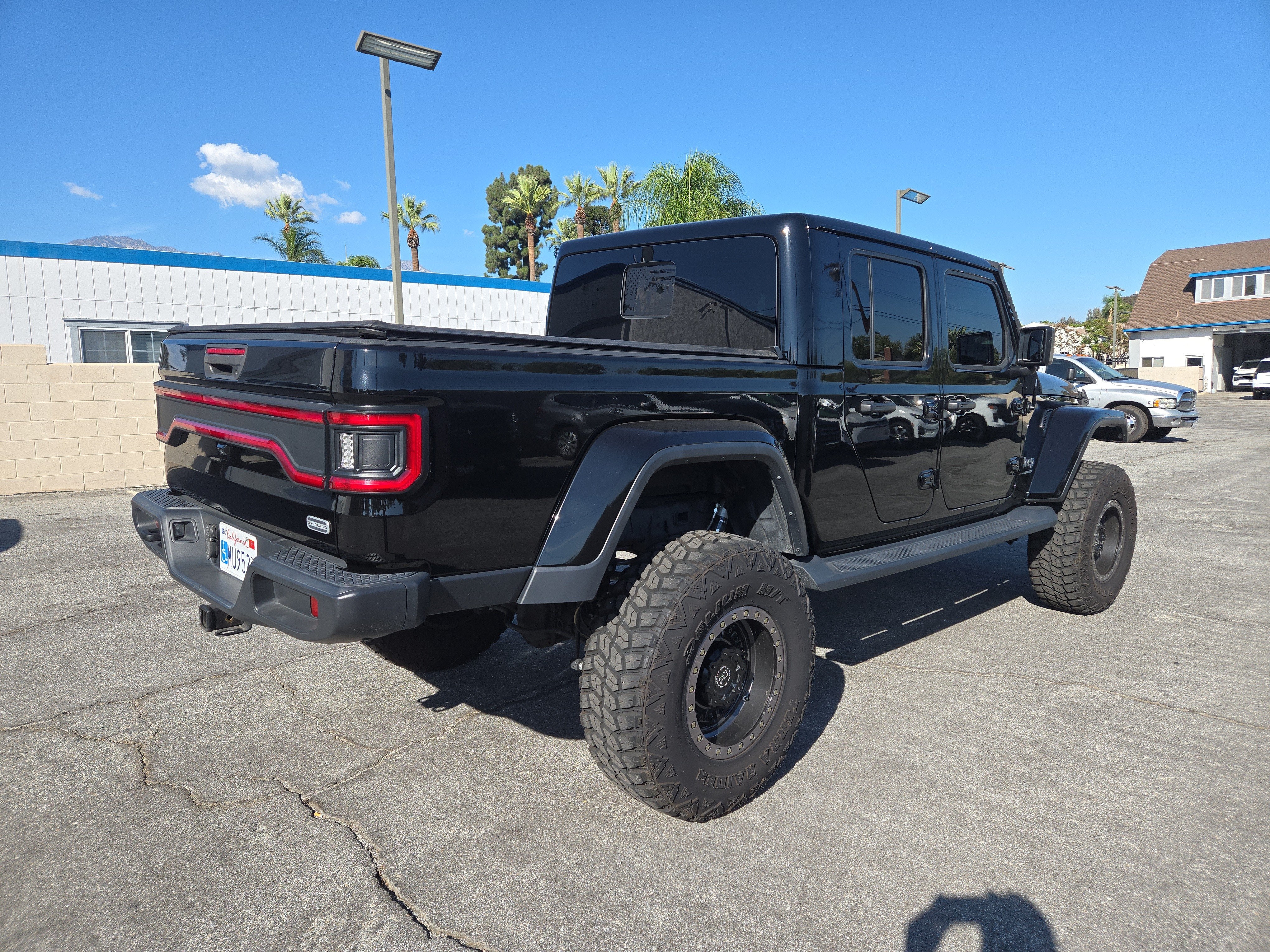 2023 Jeep Gladiator Overland 4x4