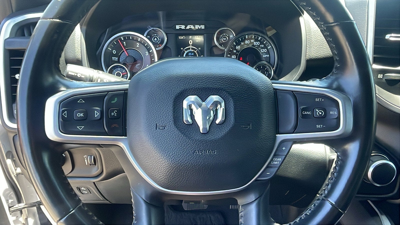 2022 RAM 1500 Big Horn Crew Cab 4x2 5'7" Box