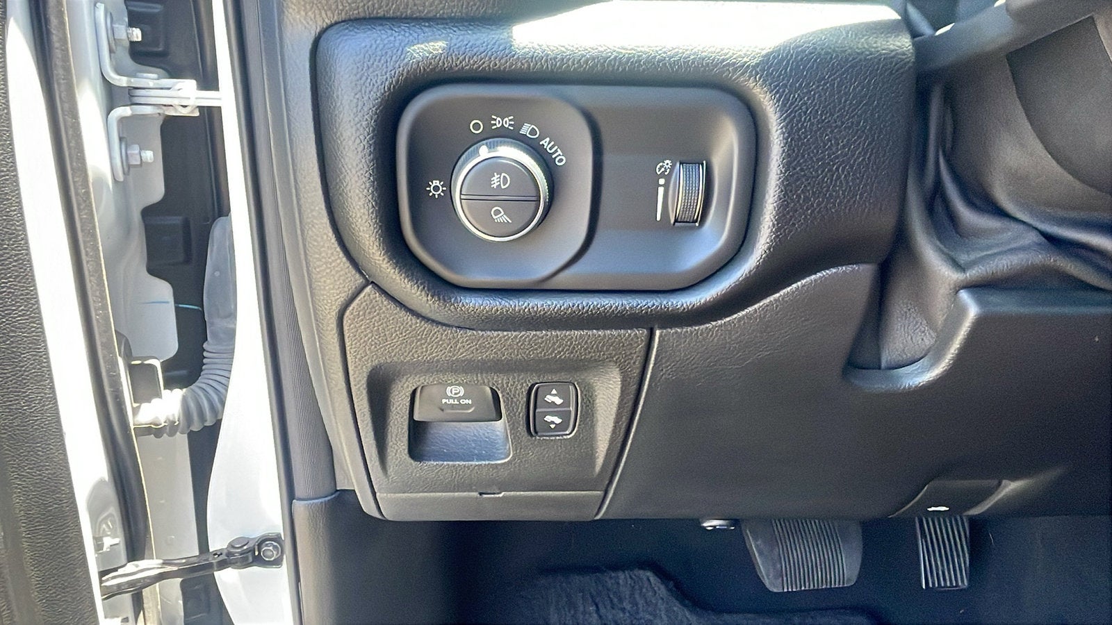 2022 RAM 1500 Big Horn Crew Cab 4x2 5'7" Box