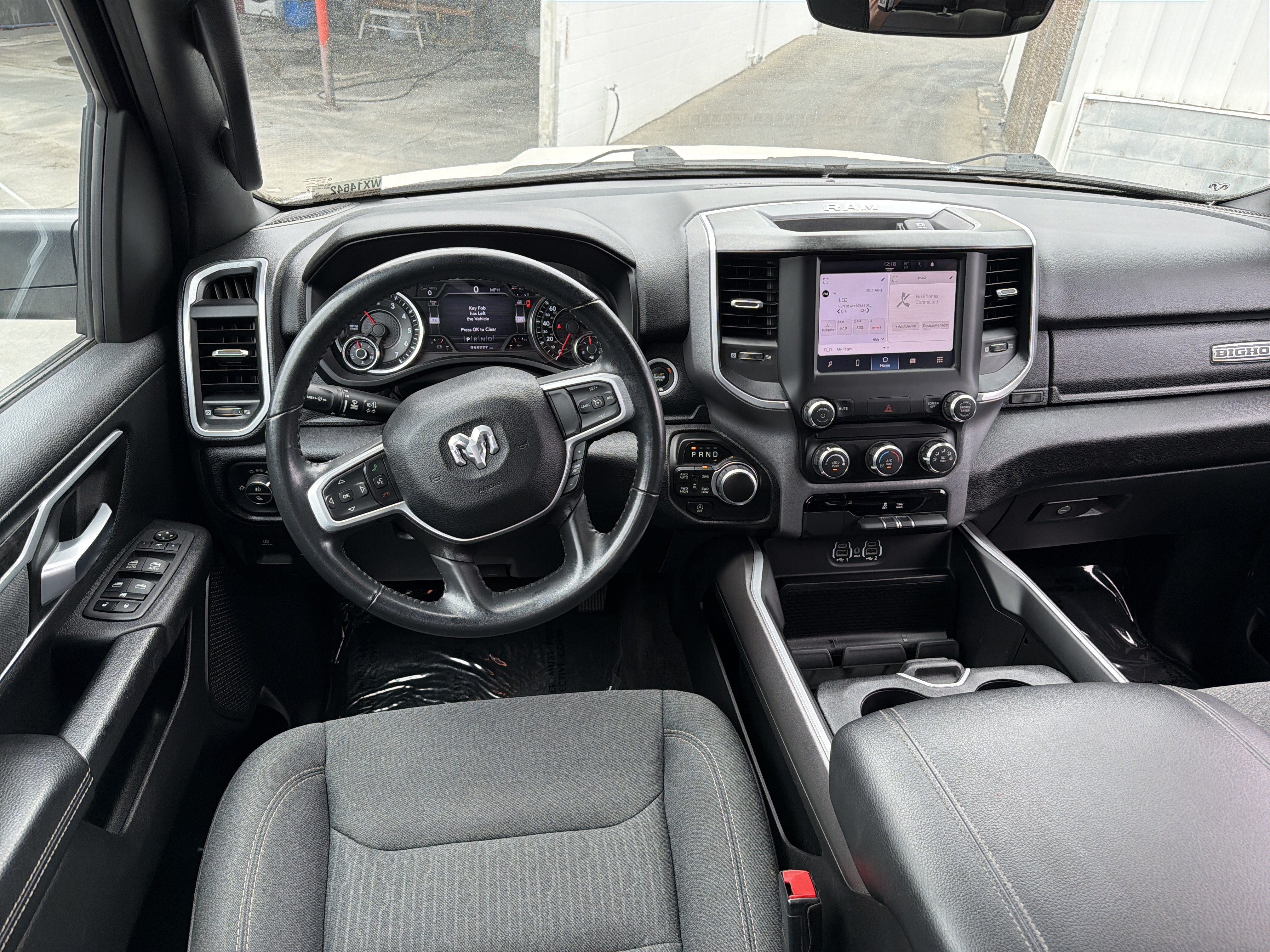 2022 RAM 1500 Big Horn Crew Cab 4x4 6'4" Box