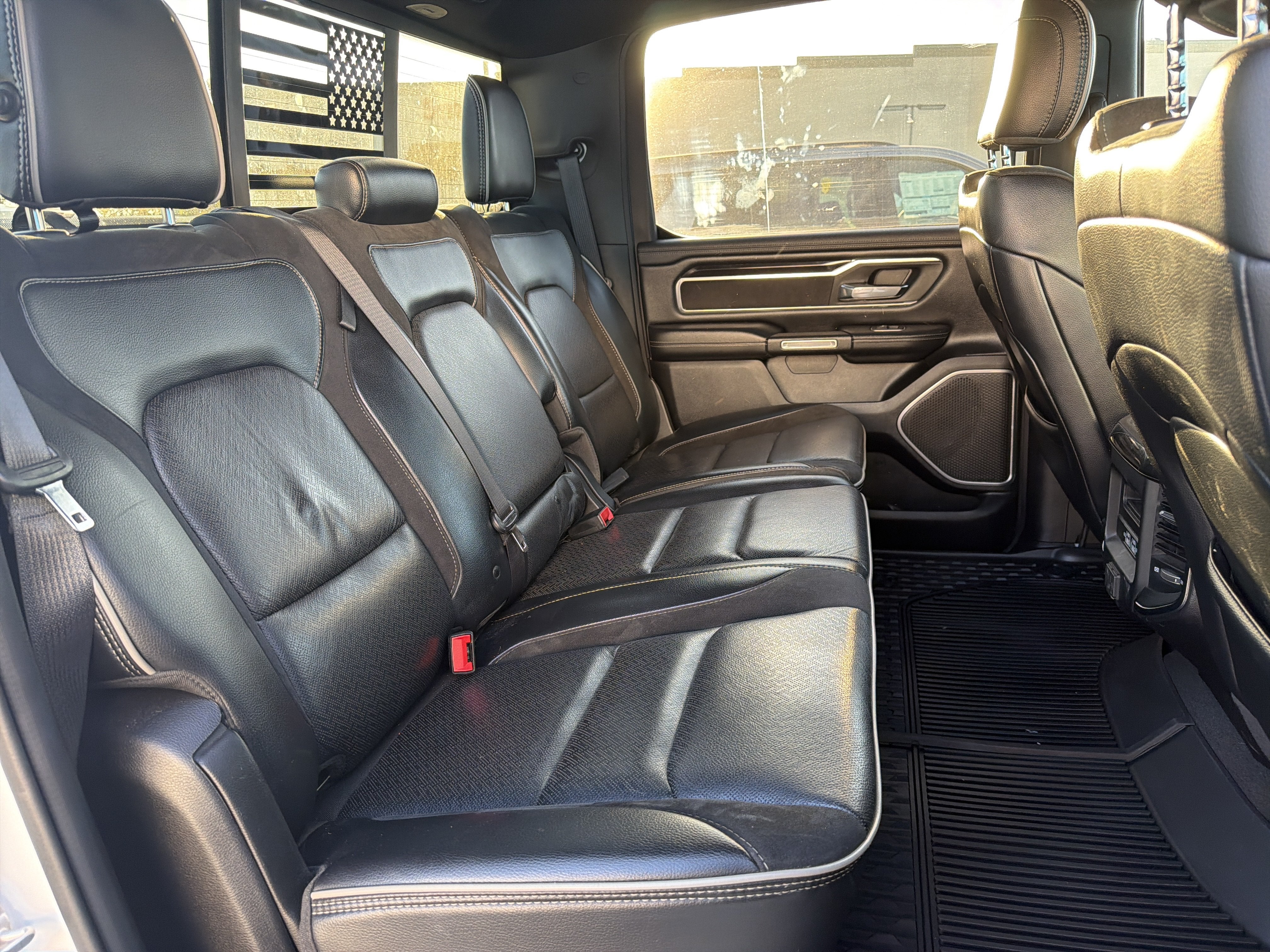 2022 RAM 1500 Laramie Crew Cab 4x4 5'7" Box