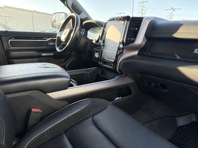 2022 RAM 1500 Laramie Crew Cab 4x4 5'7" Box