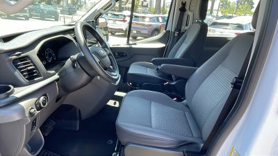 2025 Ford Transit Passenger Wagon XL
