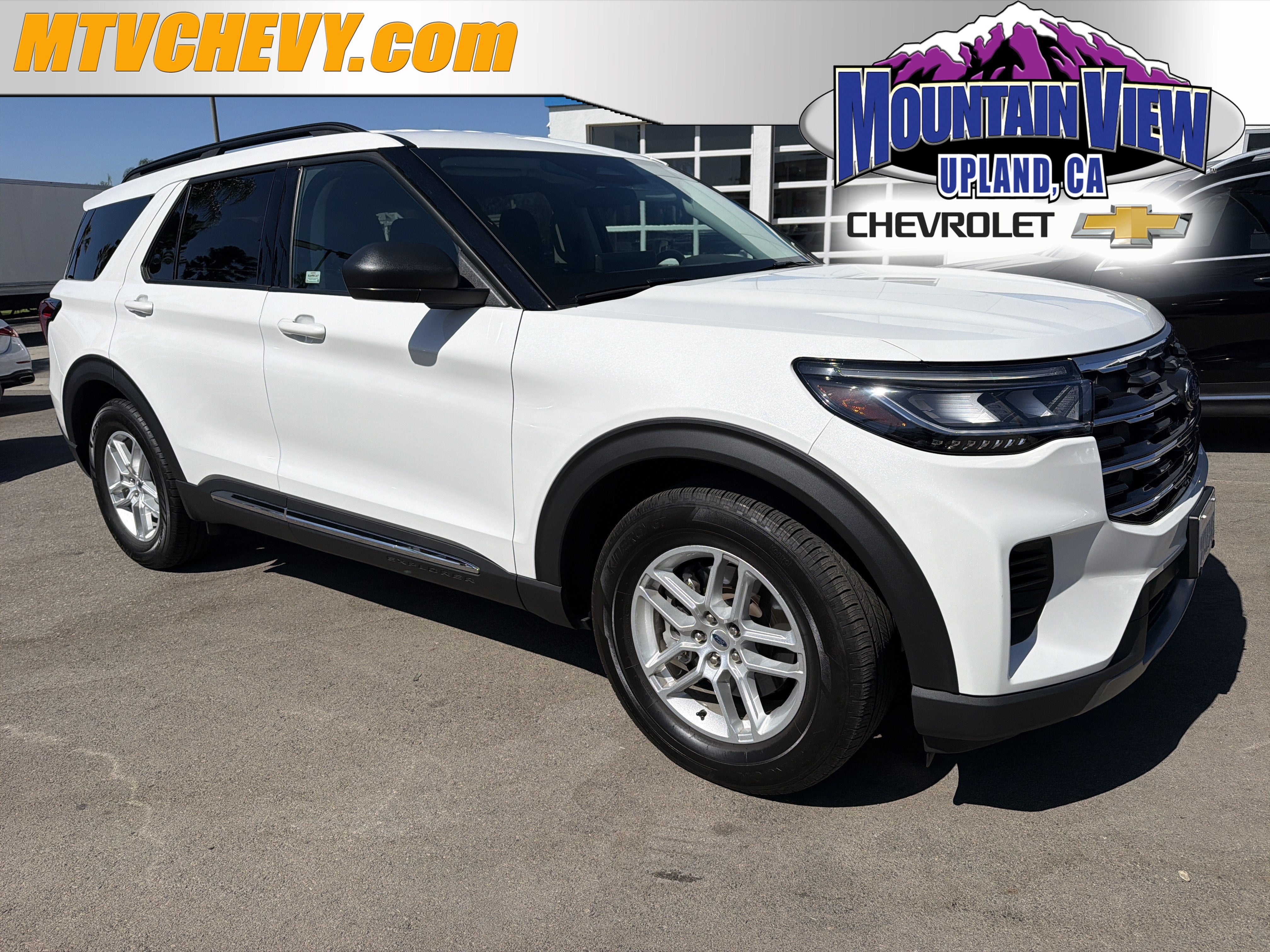 2025 Ford Explorer Active