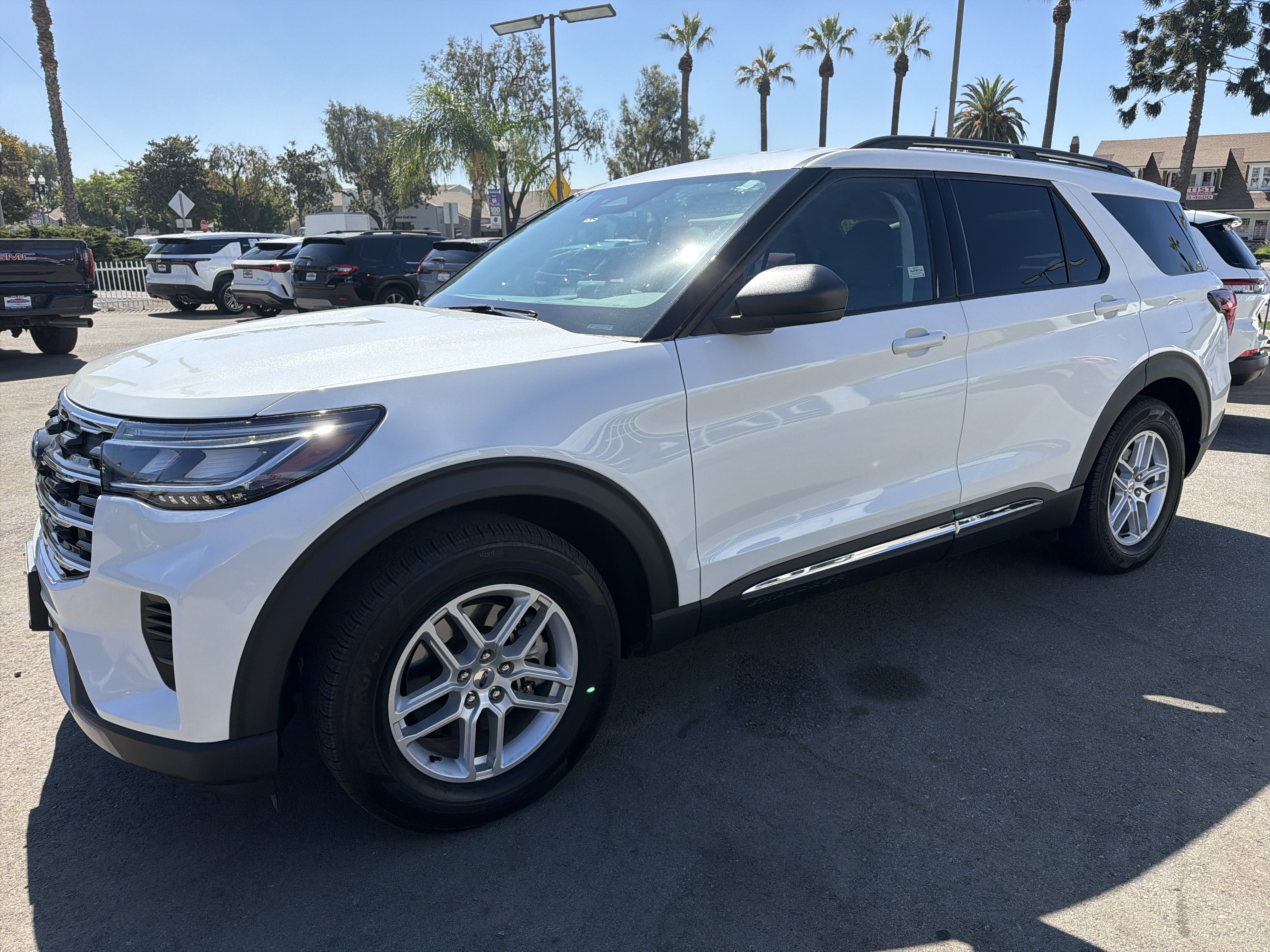 2025 Ford Explorer Active