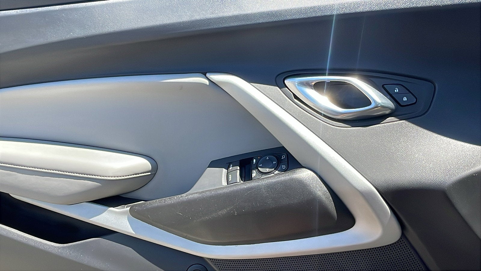 2023 Chevrolet Camaro 2LT