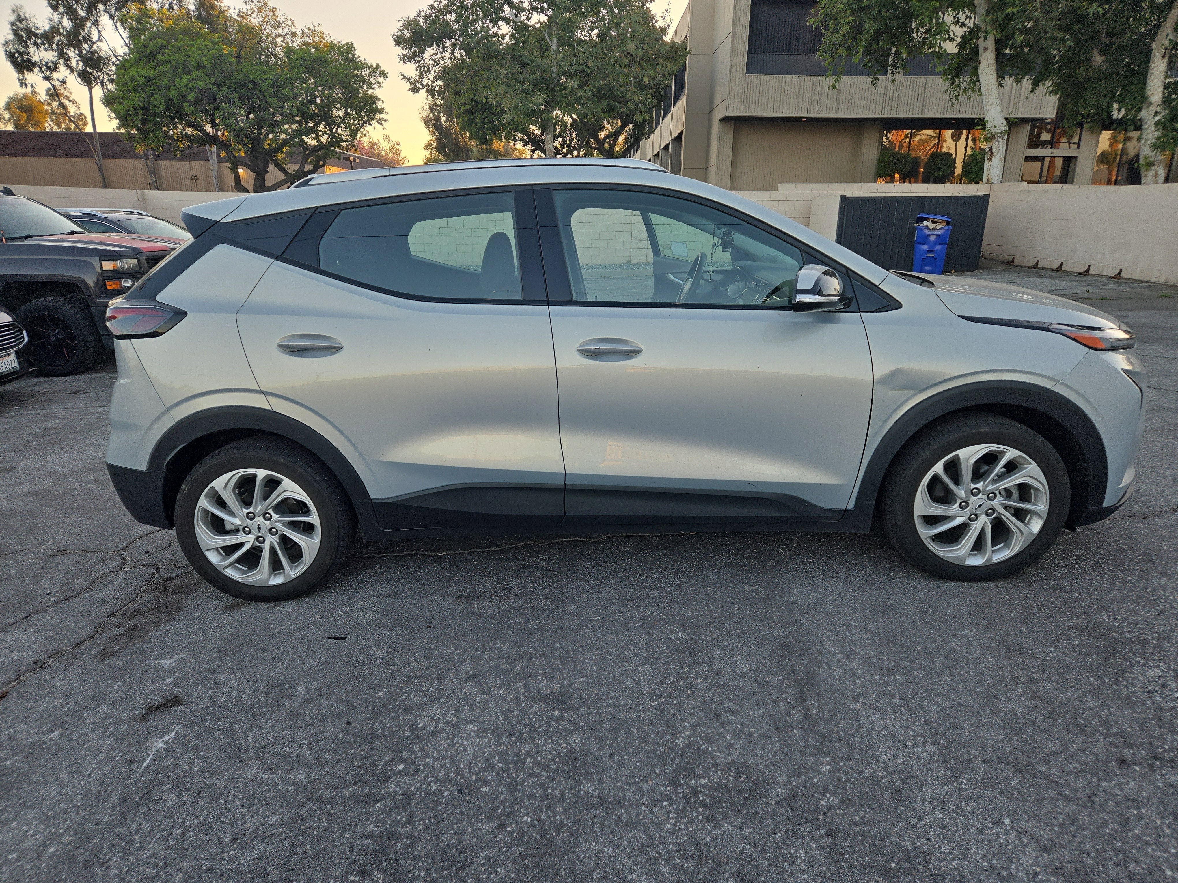 2023 Chevrolet Bolt EUV LT