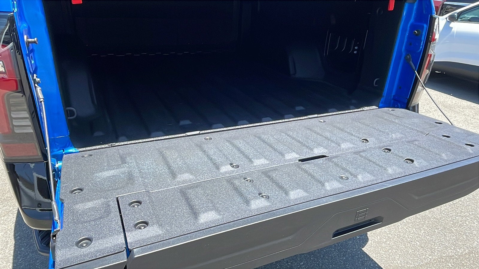 2025 Chevrolet Silverado EV RST - Max Range
