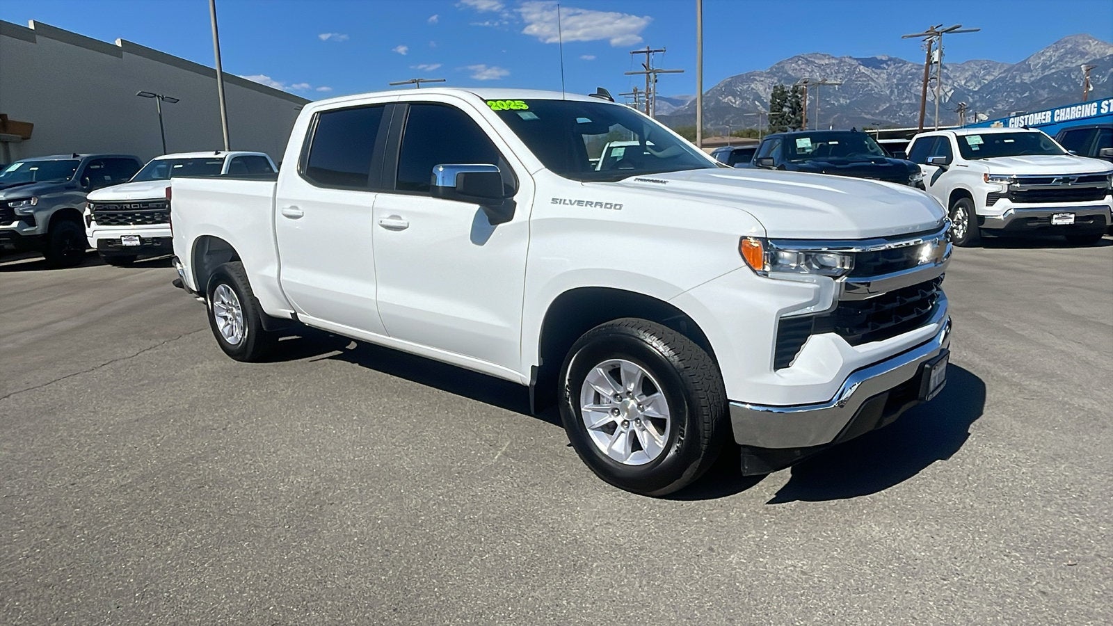2025 Chevrolet Silverado 1500 LT