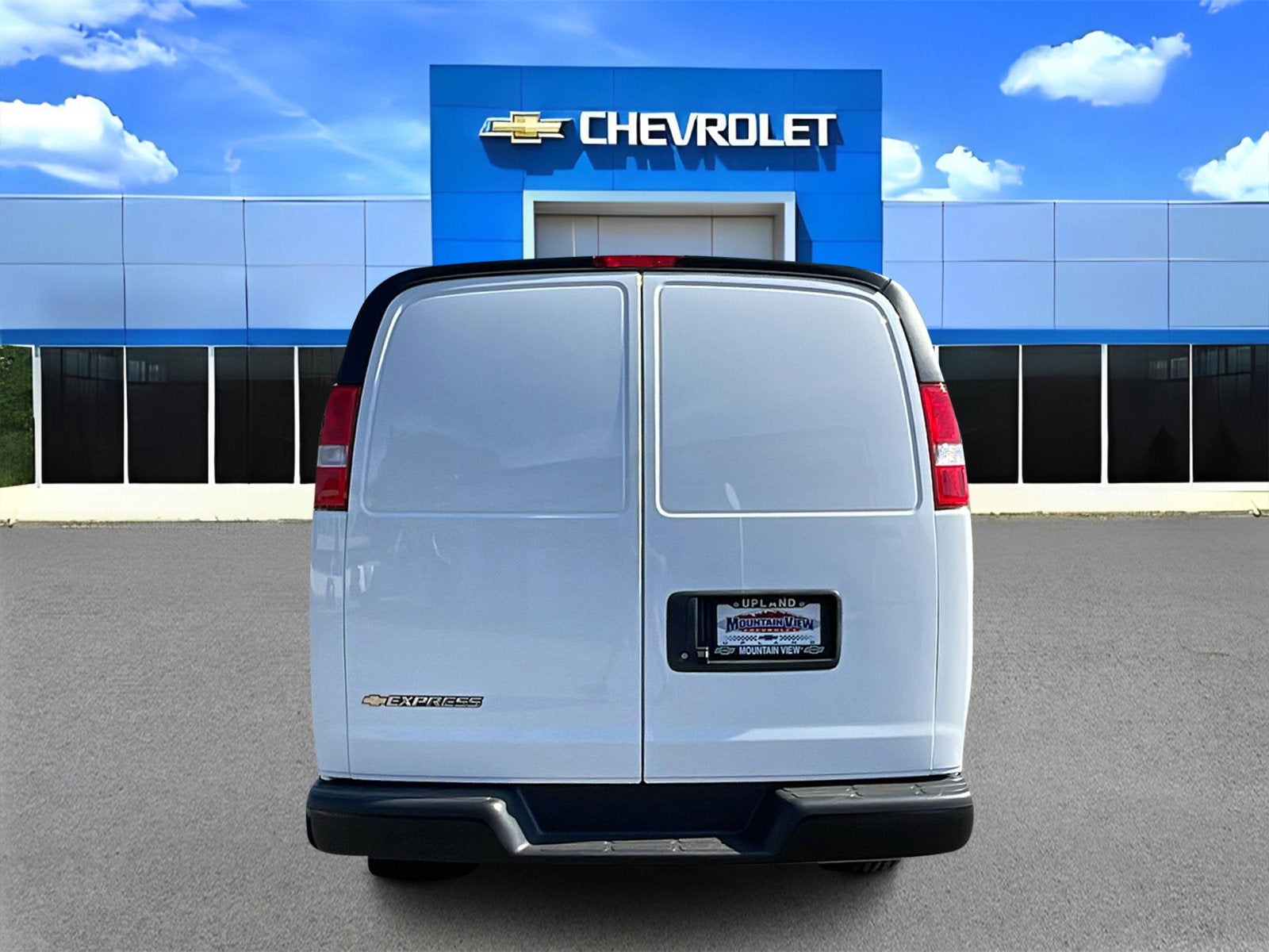 2026 Chevrolet Express Cargo WT