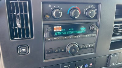 2025 Chevrolet Express Cargo 2500 WT