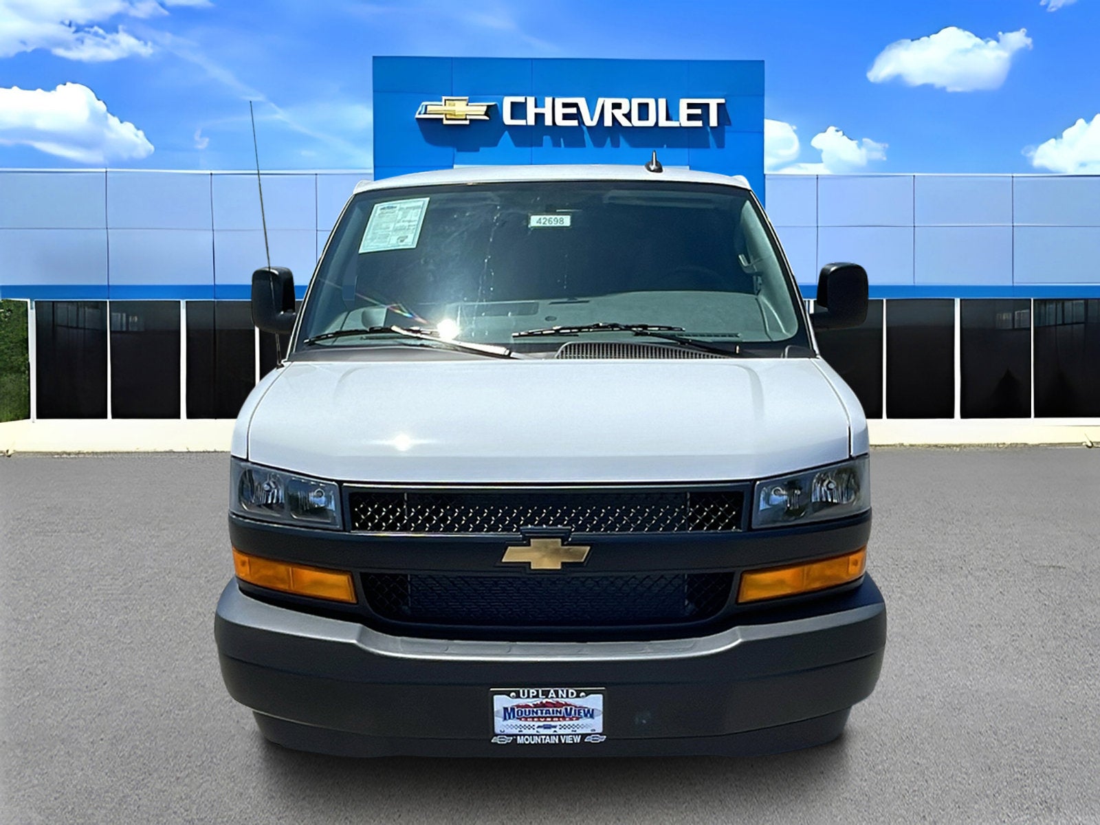 2025 Chevrolet Express Cargo 2500 WT