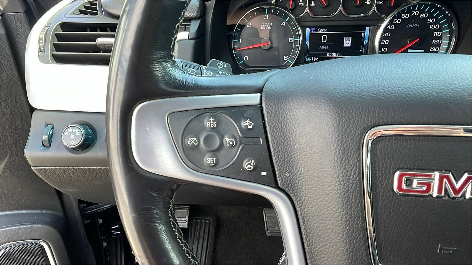2018 GMC Yukon SLT