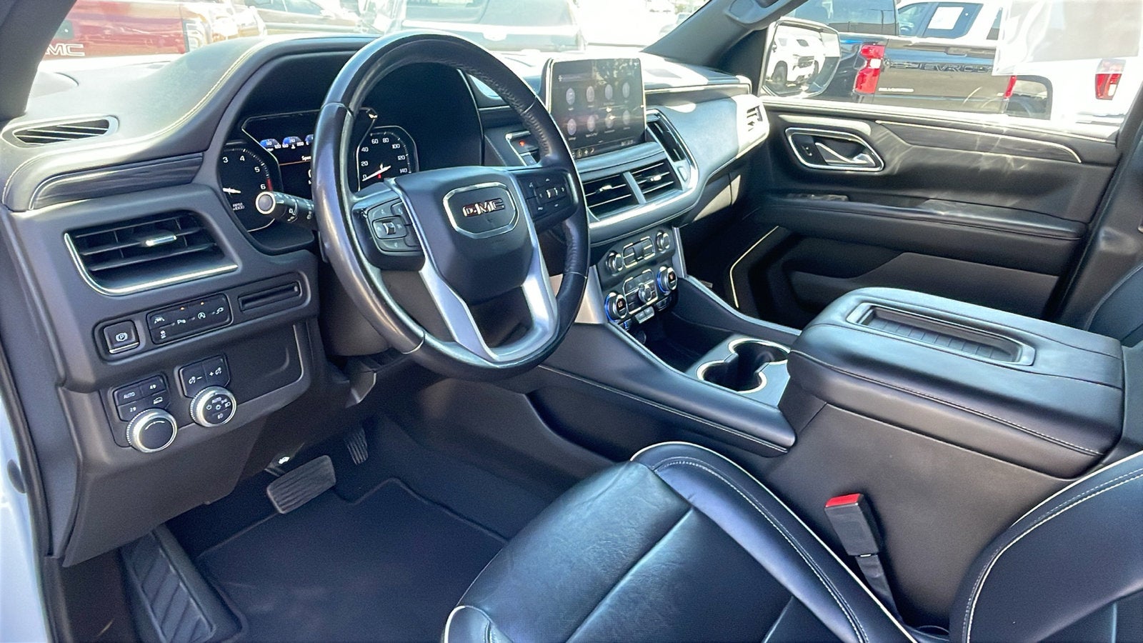 2021 GMC Yukon SLT