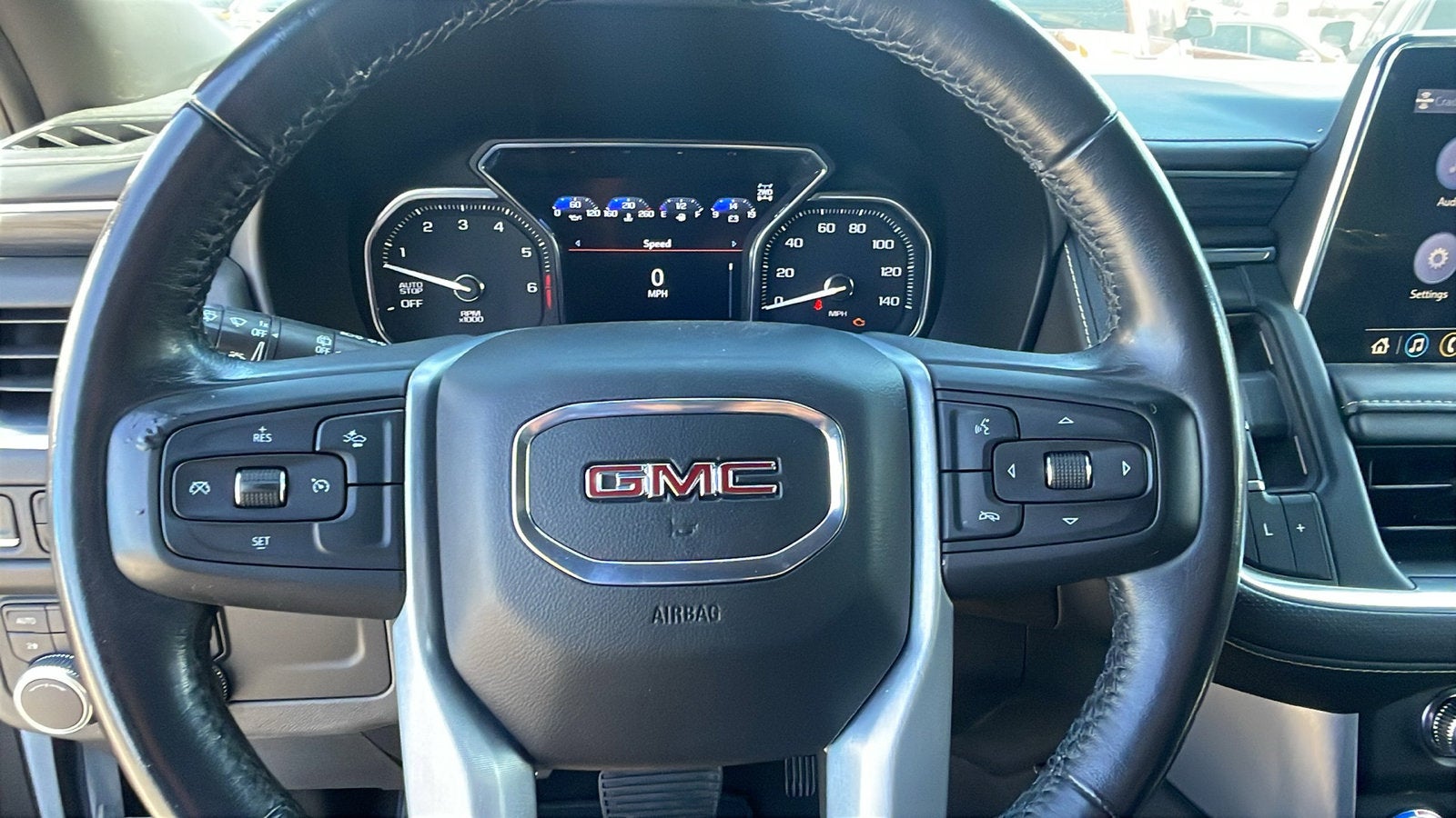 2021 GMC Yukon SLT