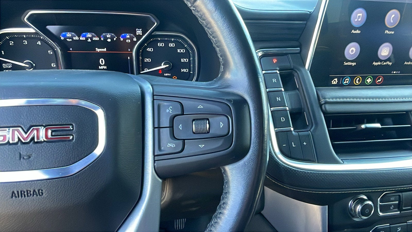 2021 GMC Yukon SLT