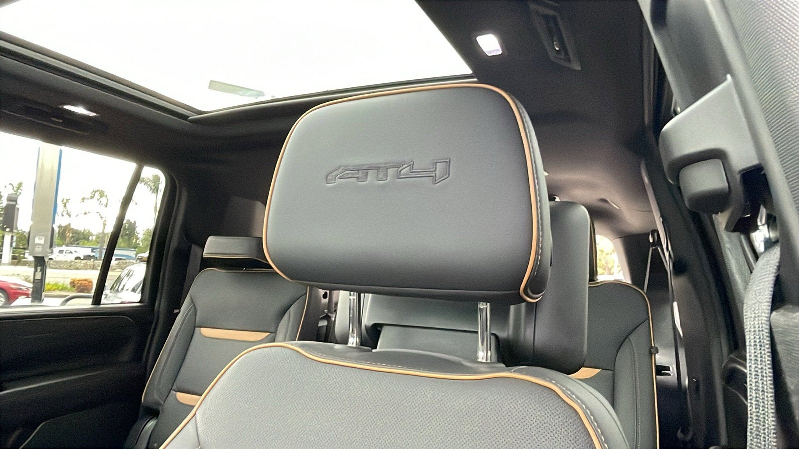 2024 GMC Yukon XL AT4