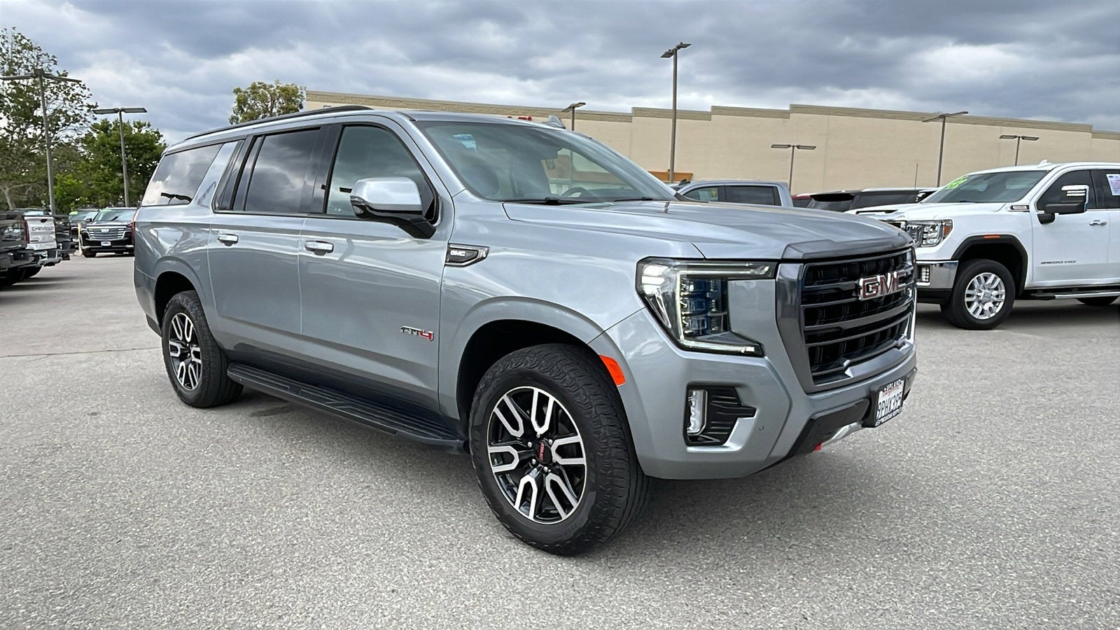 2024 GMC Yukon XL AT4