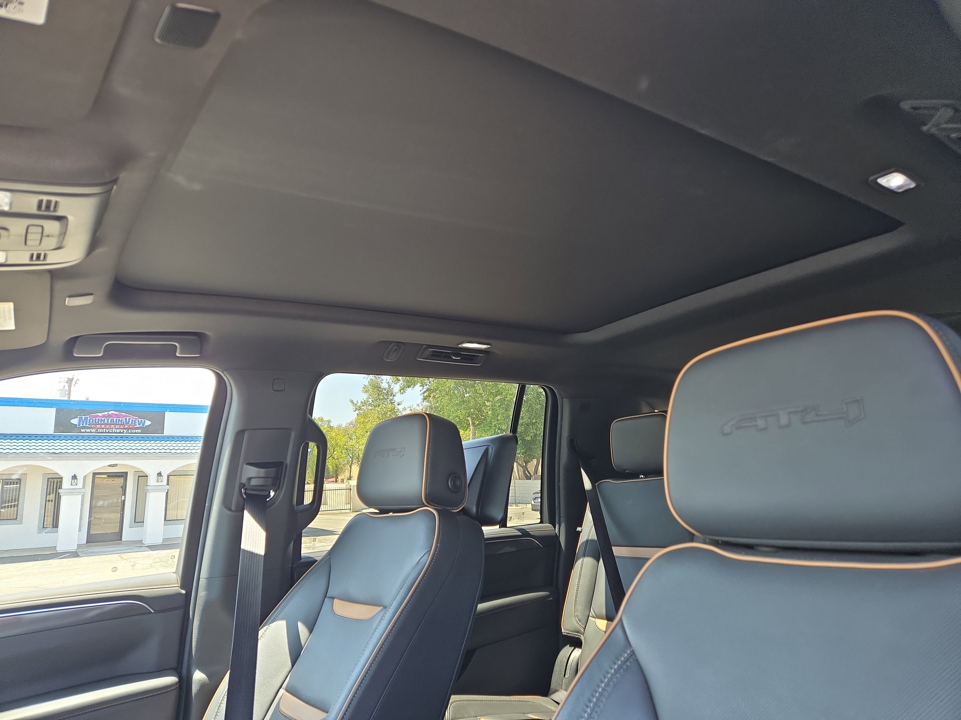 2024 GMC Yukon XL AT4