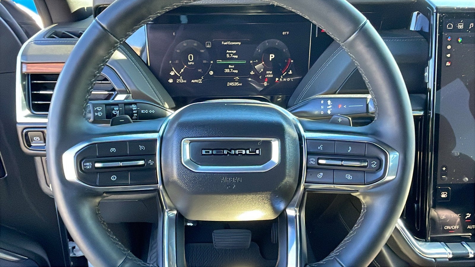 2025 GMC Yukon XL Denali