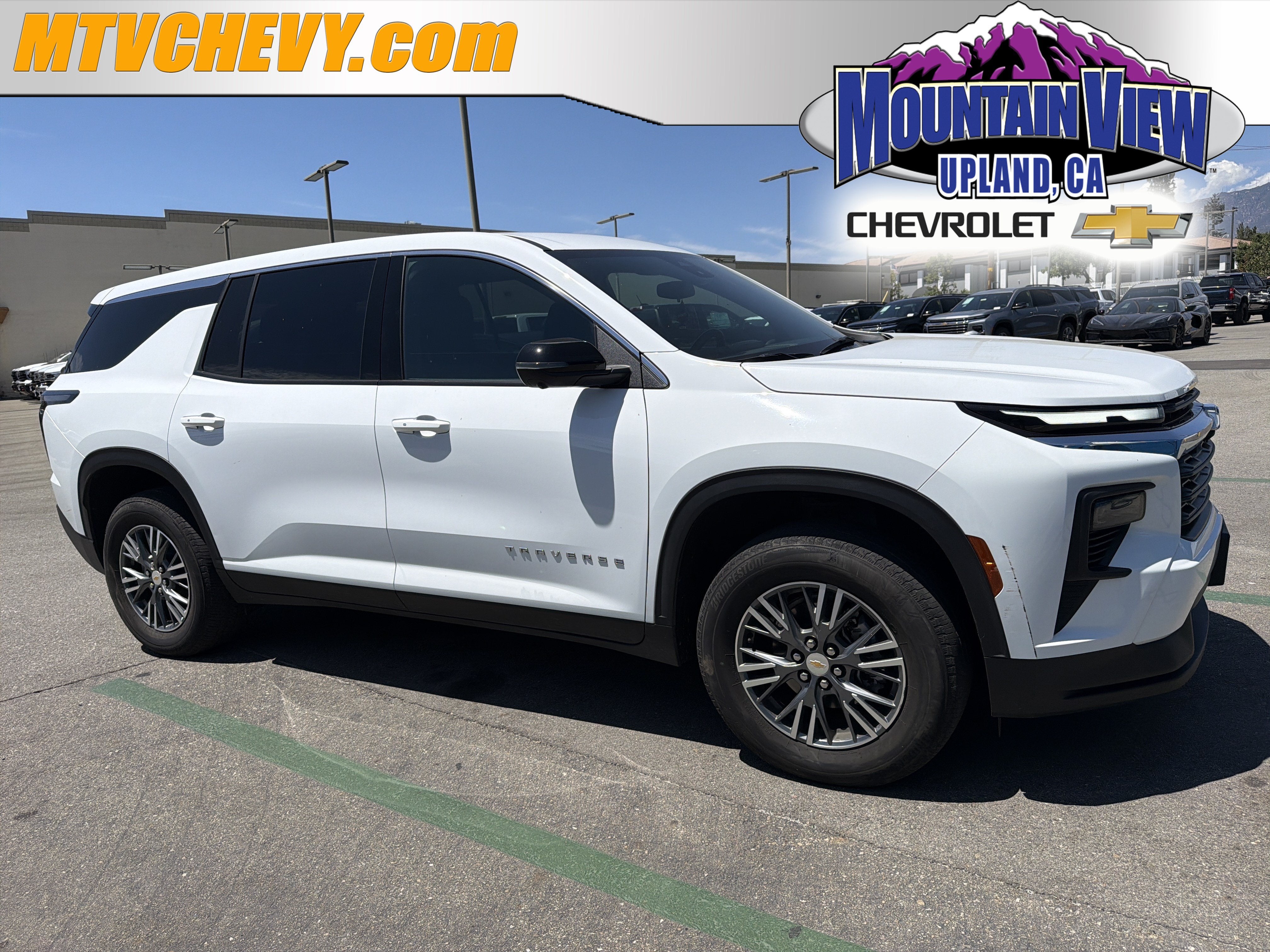 2024 Chevrolet Traverse LS