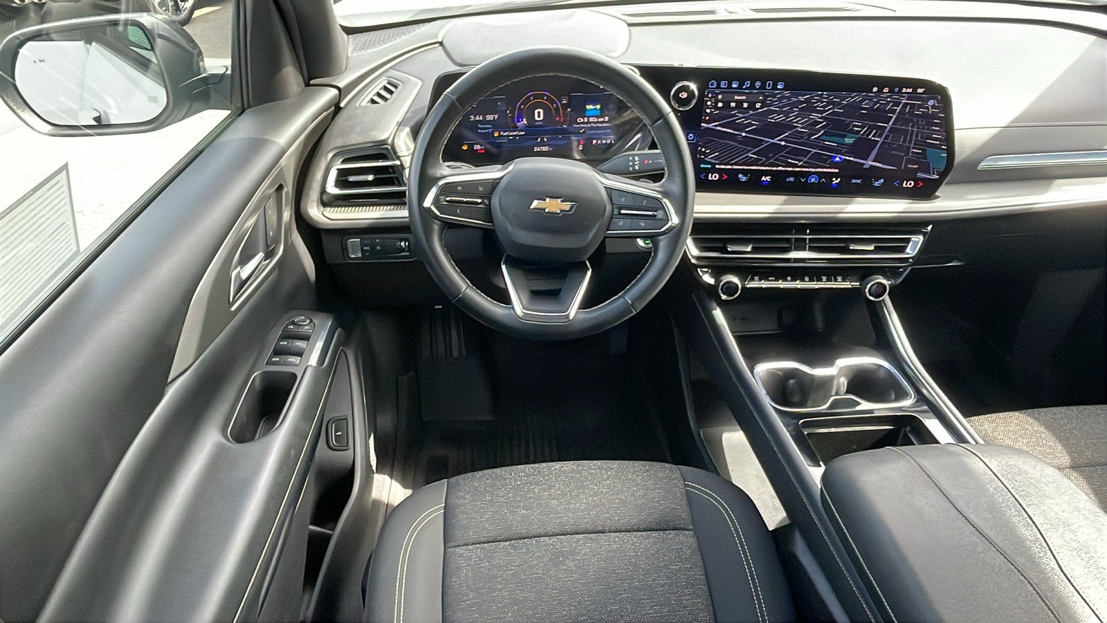 2024 Chevrolet Traverse LS