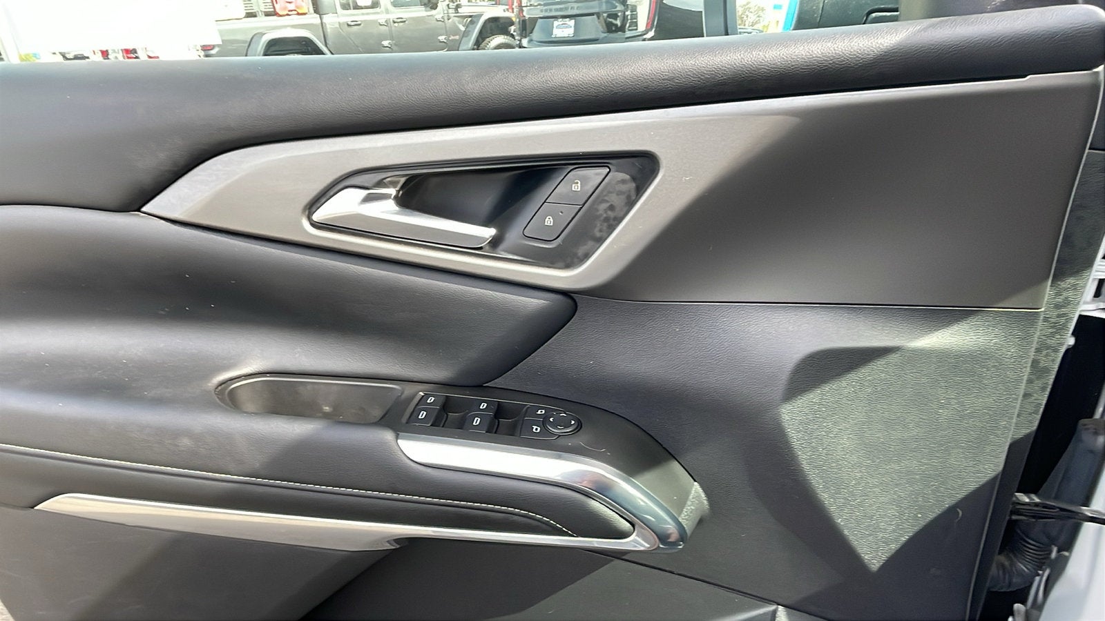 2024 Chevrolet Traverse LS