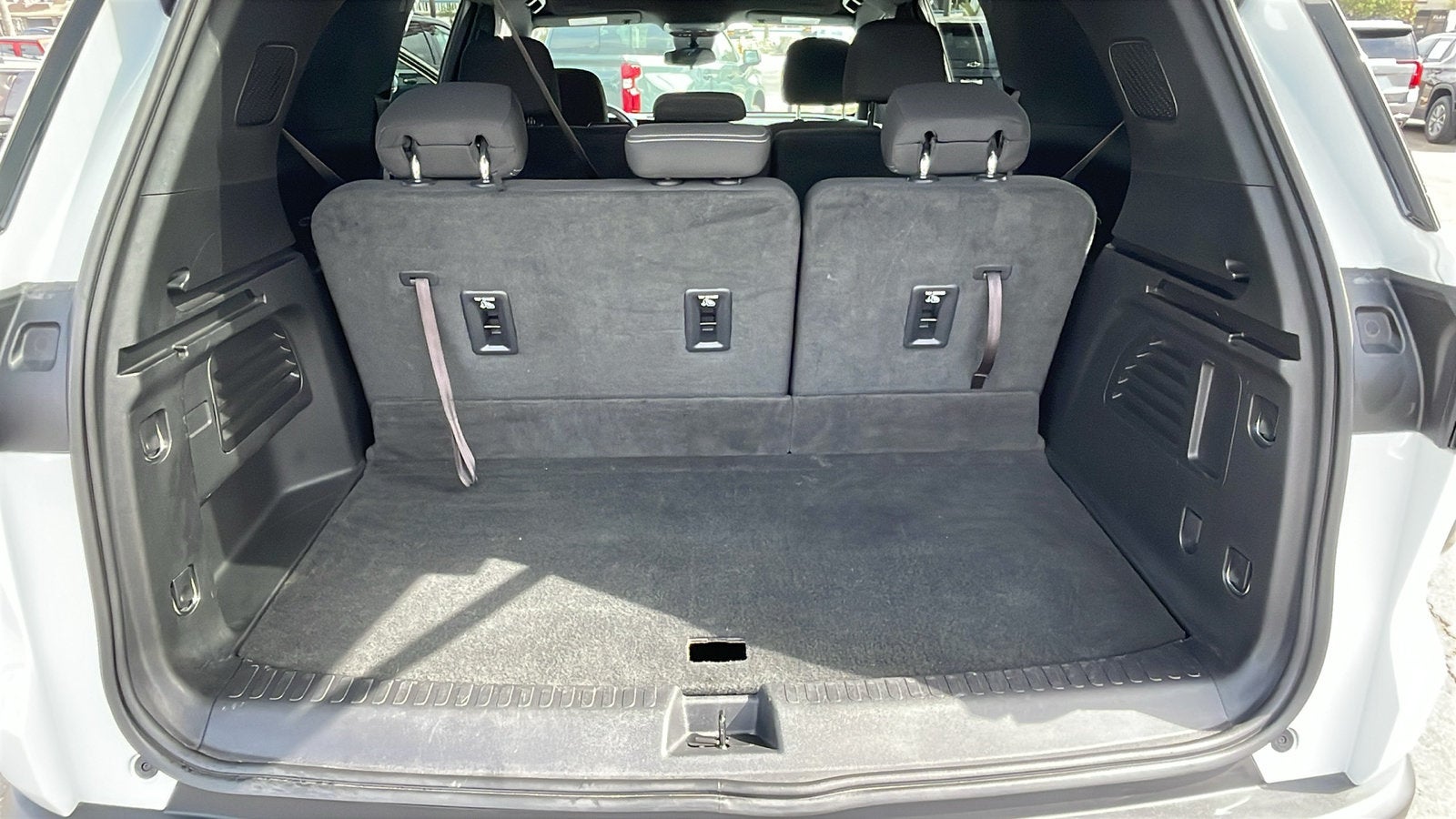 2024 Chevrolet Traverse LS