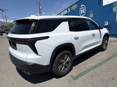 2024 Chevrolet Traverse LS