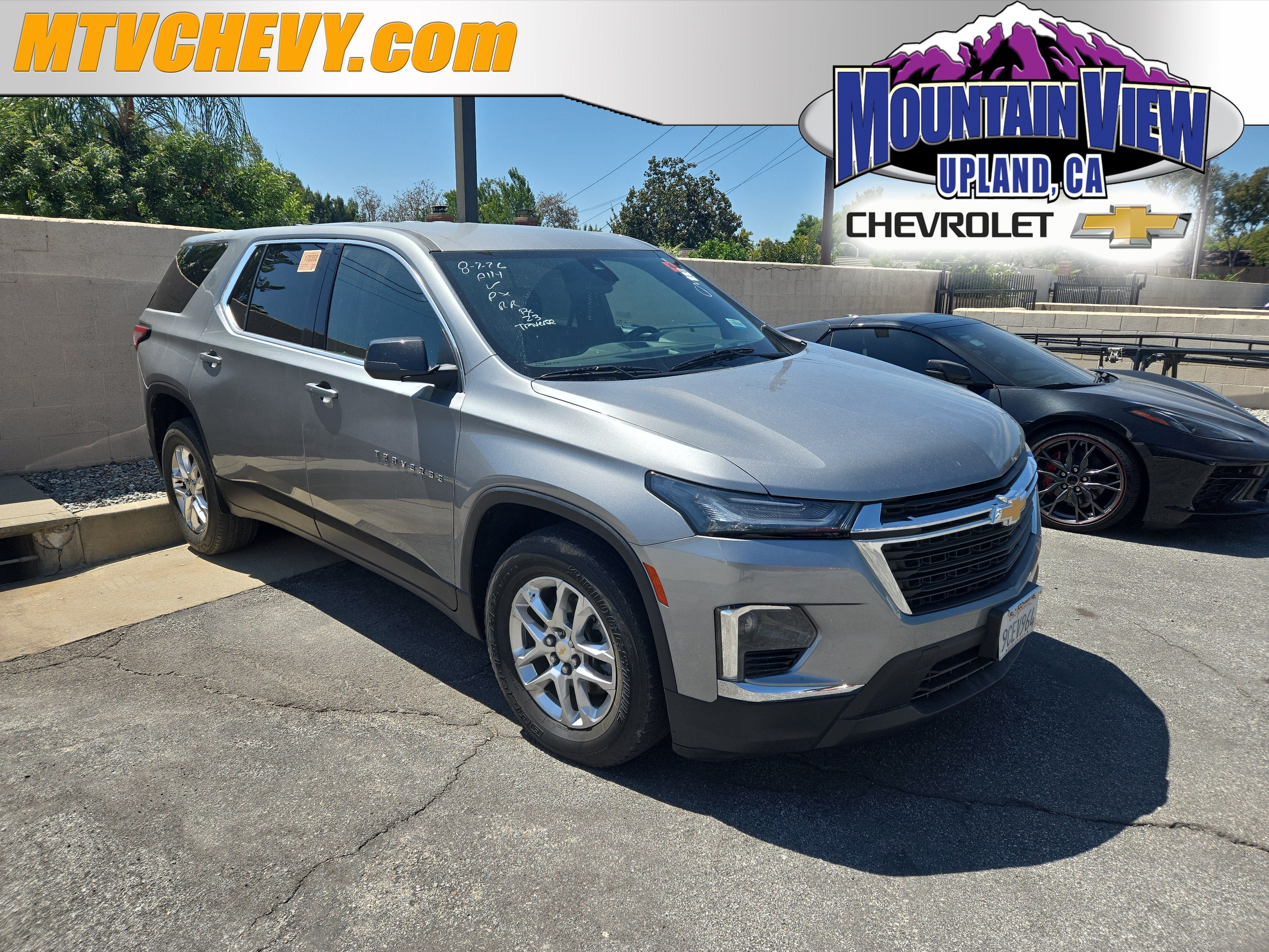 2023 Chevrolet Traverse LS