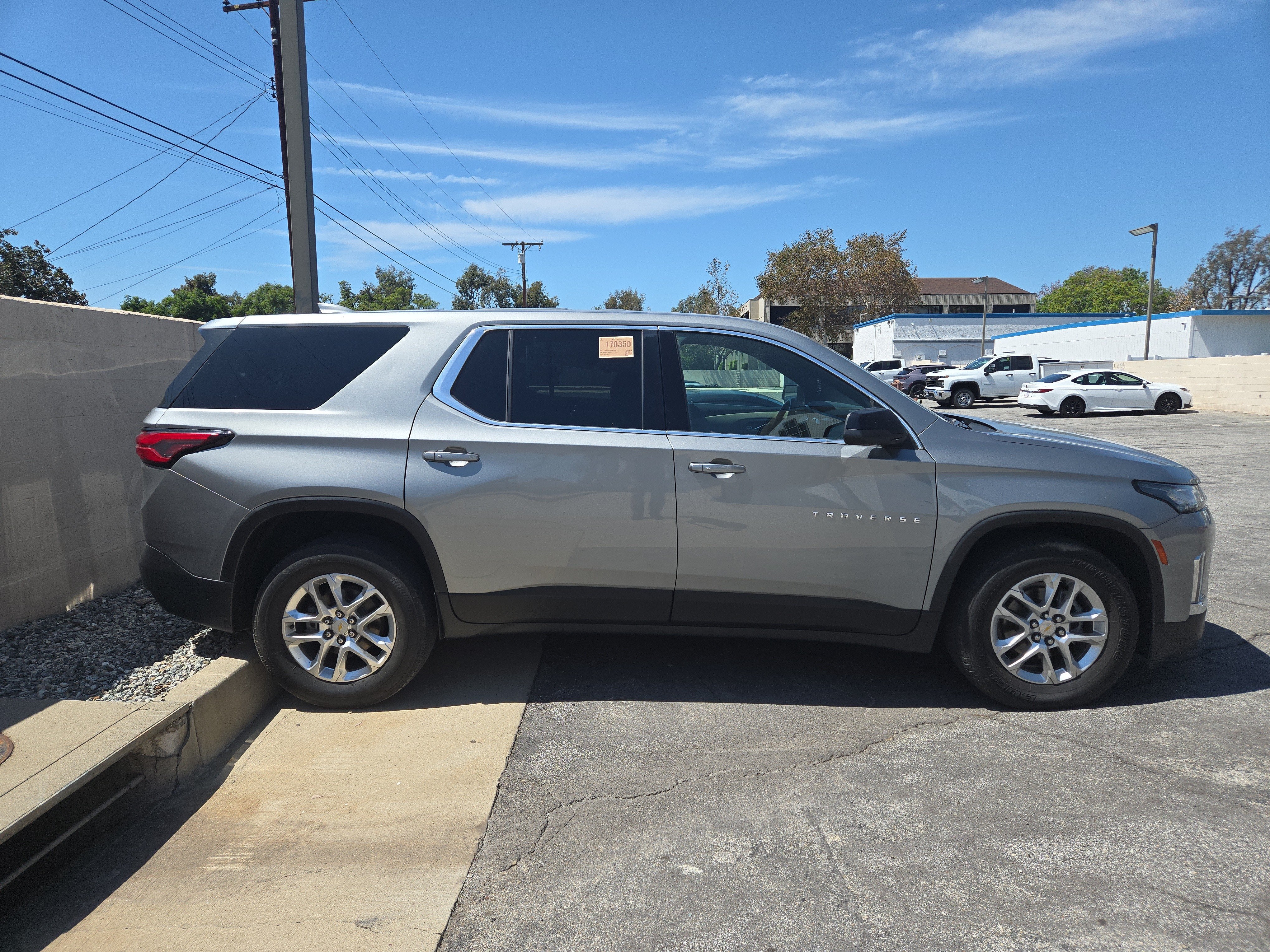 2023 Chevrolet Traverse LS