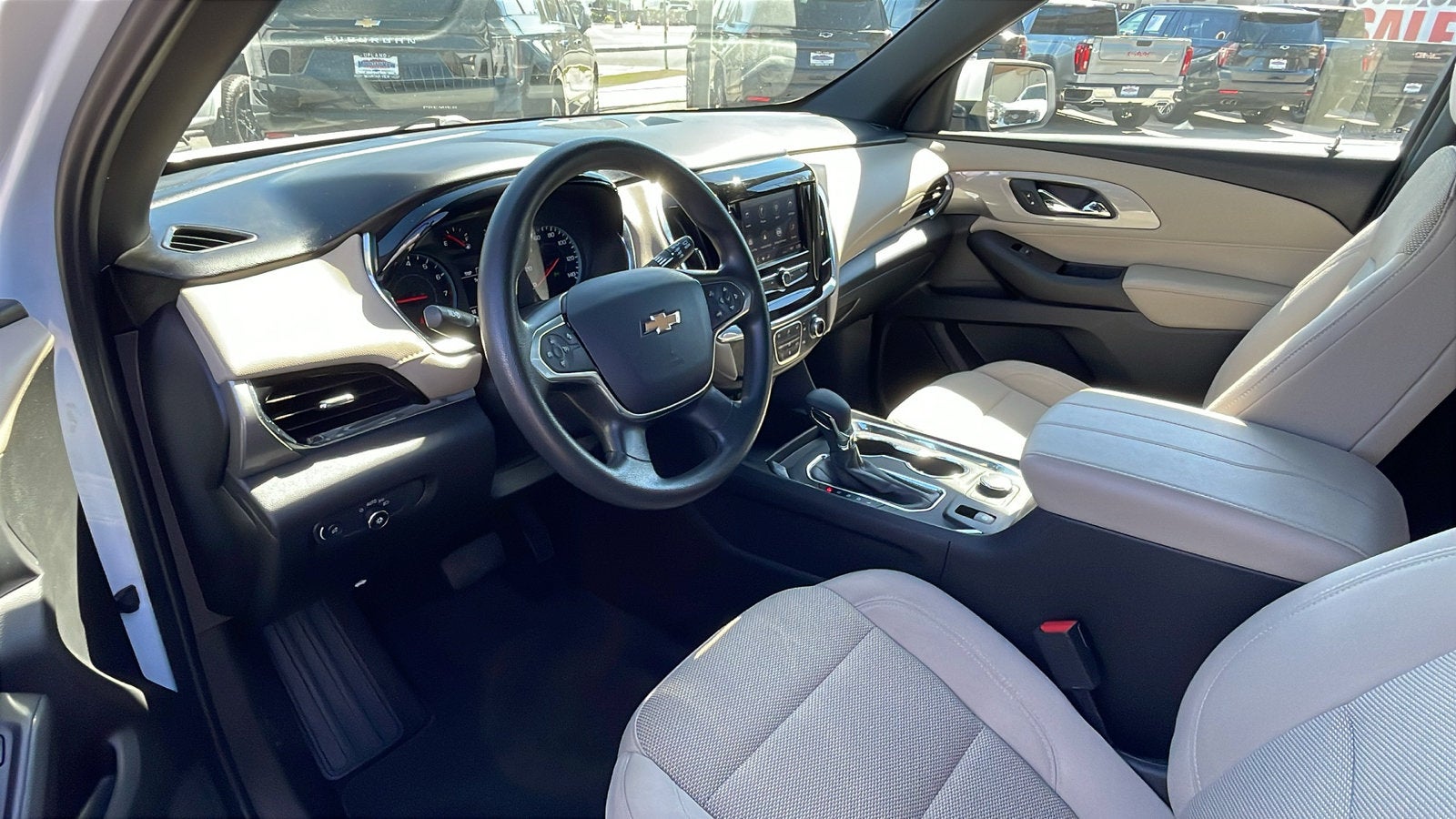 2023 Chevrolet Traverse LS