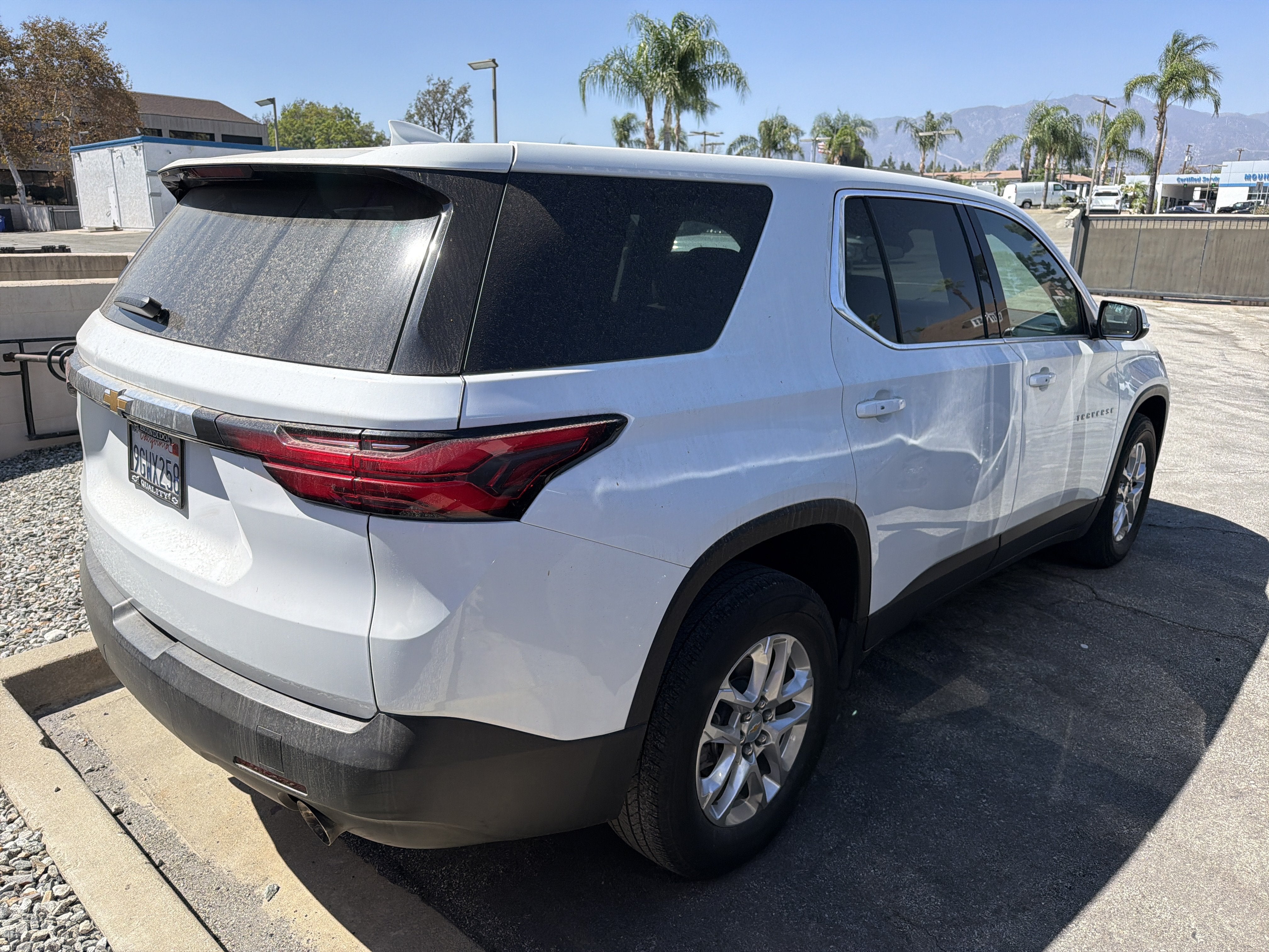 2023 Chevrolet Traverse LS