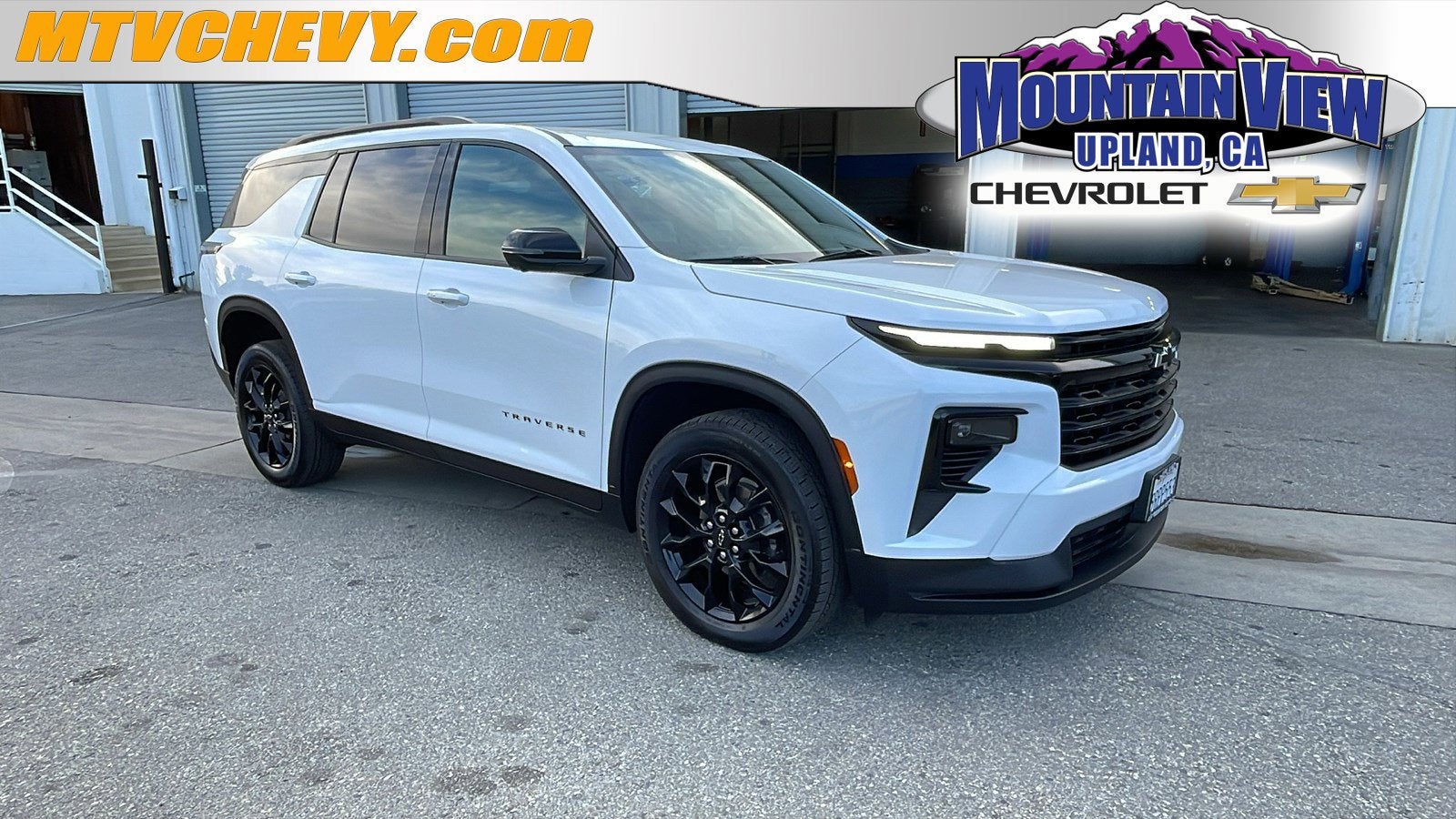 2024 Chevrolet Traverse LT