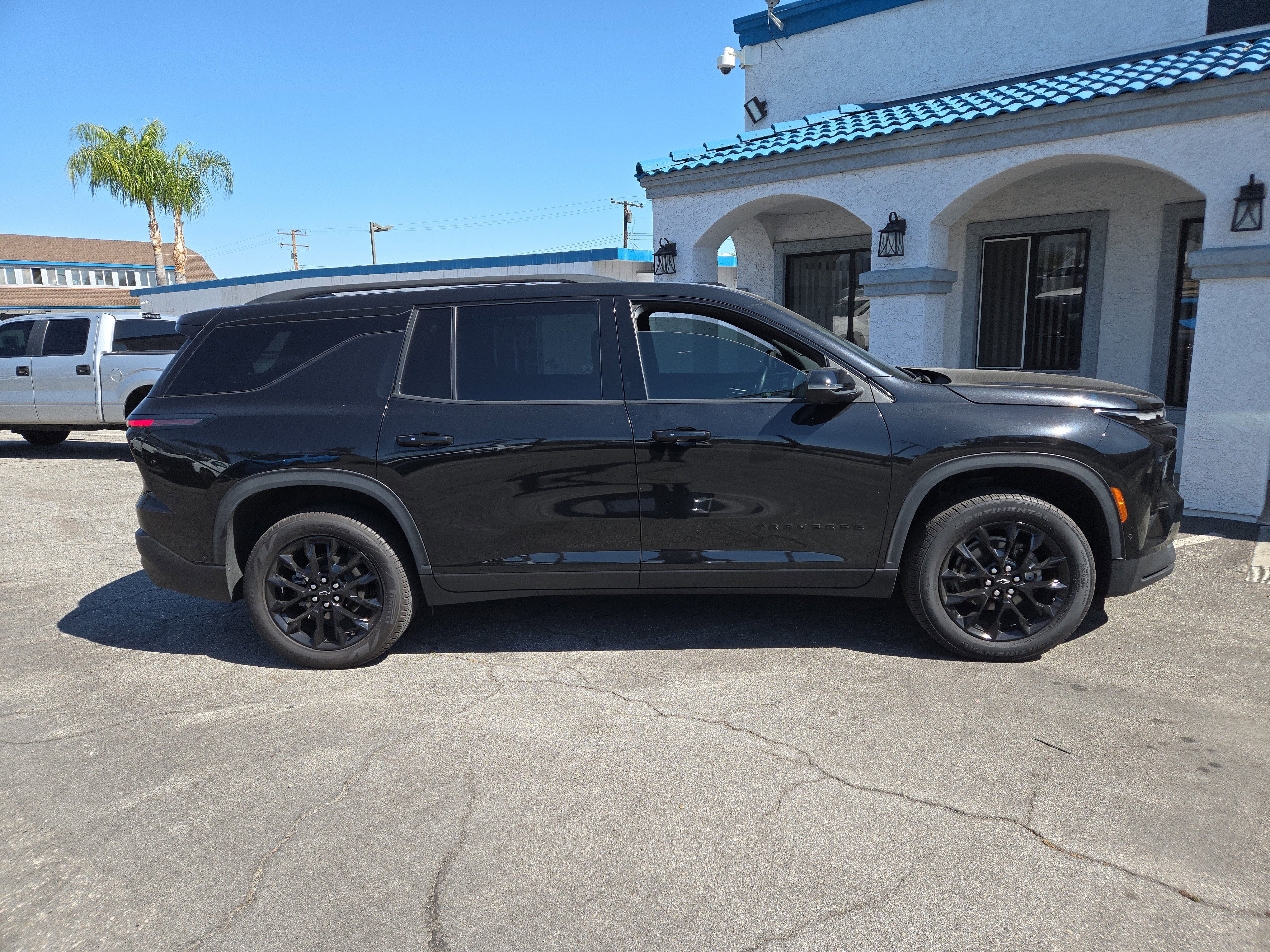 2024 Chevrolet Traverse LT