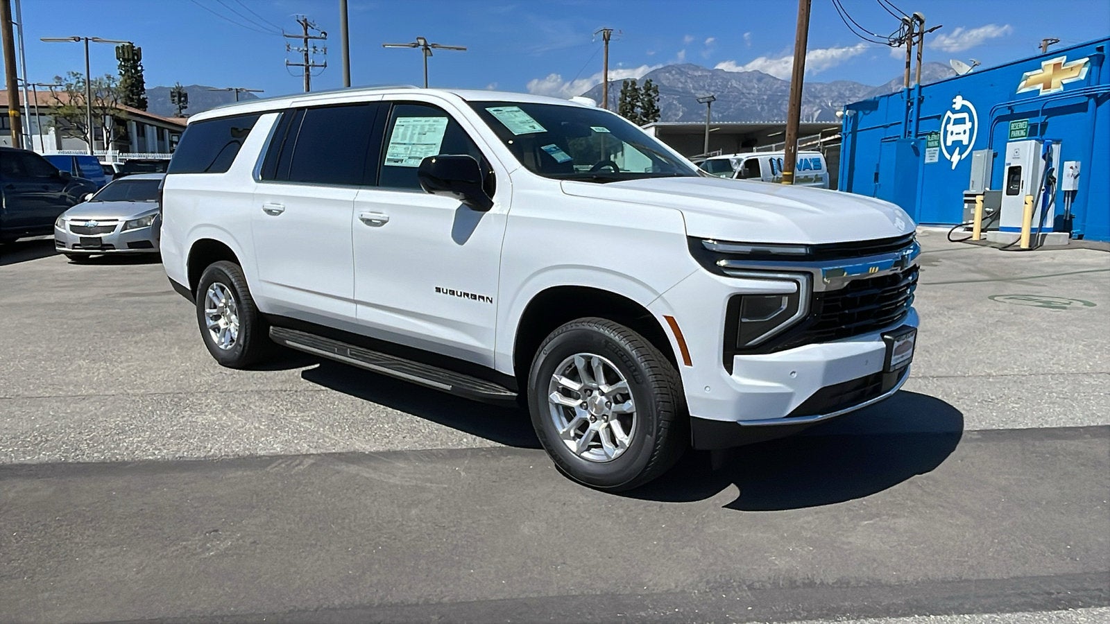 2026 Chevrolet Suburban LS