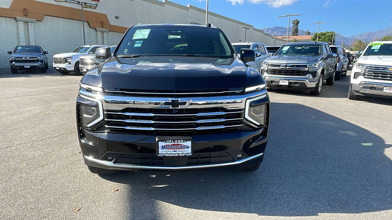 2027 Chevrolet Suburban LT