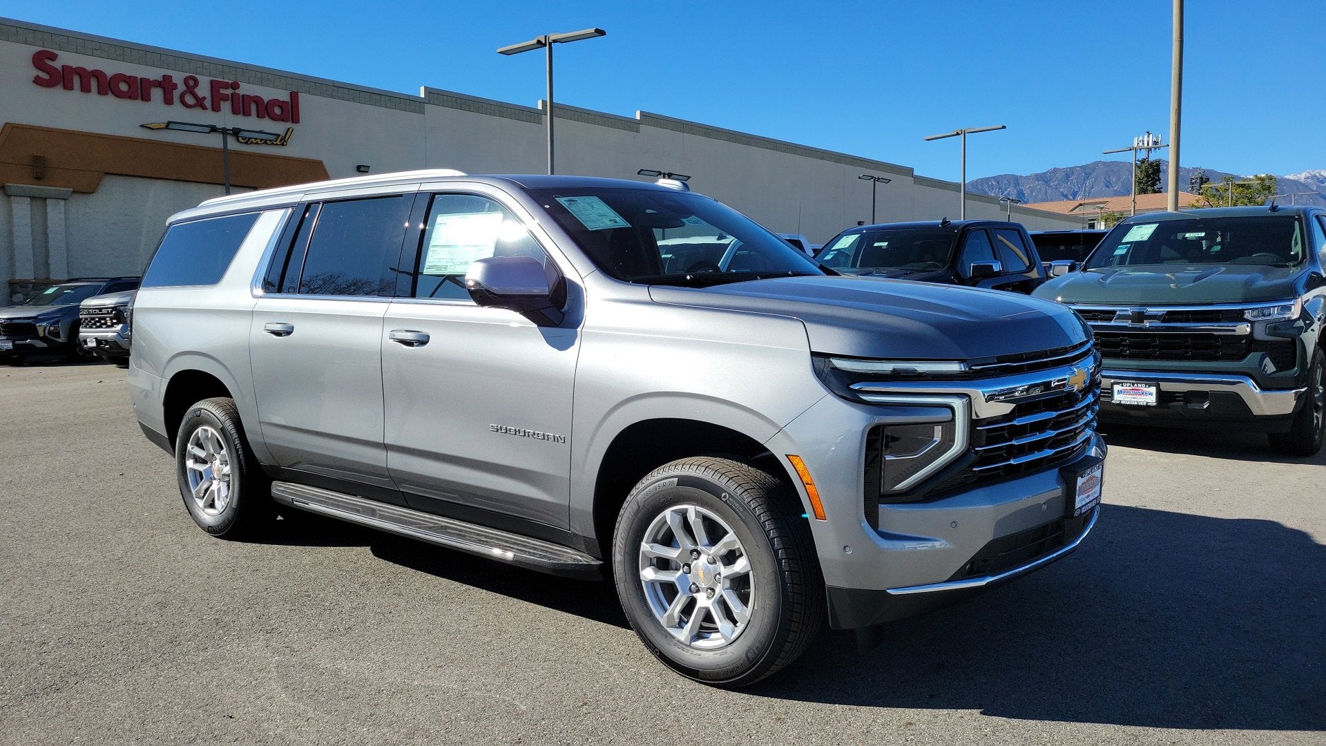 2026 Chevrolet Suburban LT