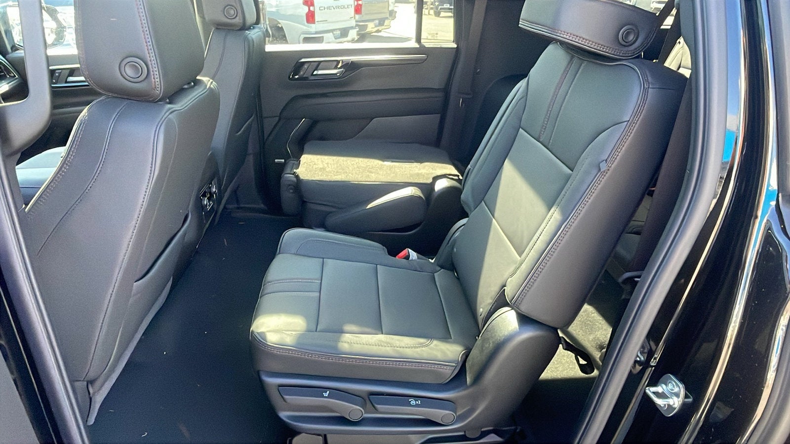 2027 Chevrolet Suburban RST