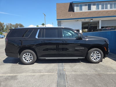 2026 Chevrolet Suburban LT