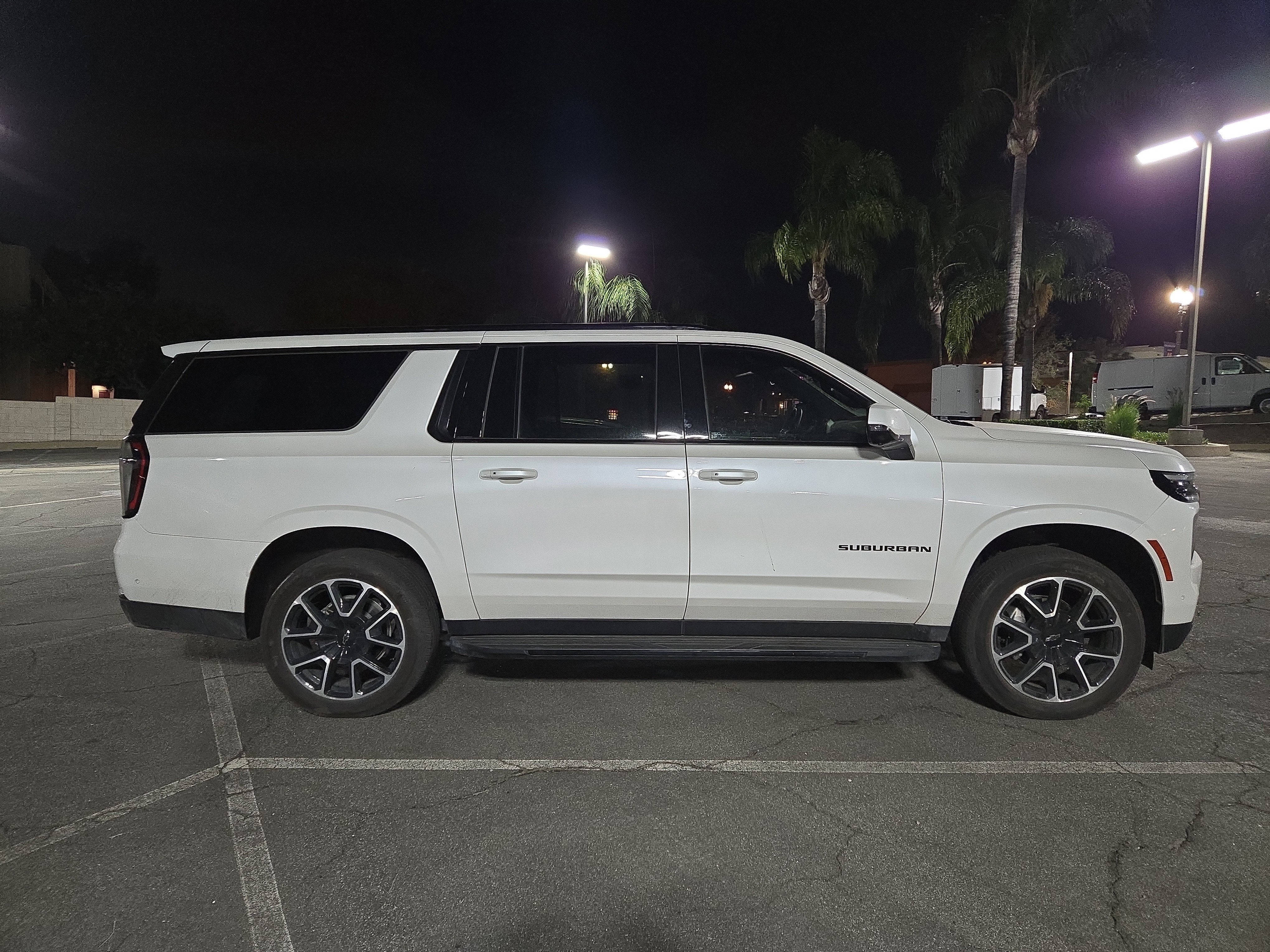 2025 Chevrolet Suburban RST