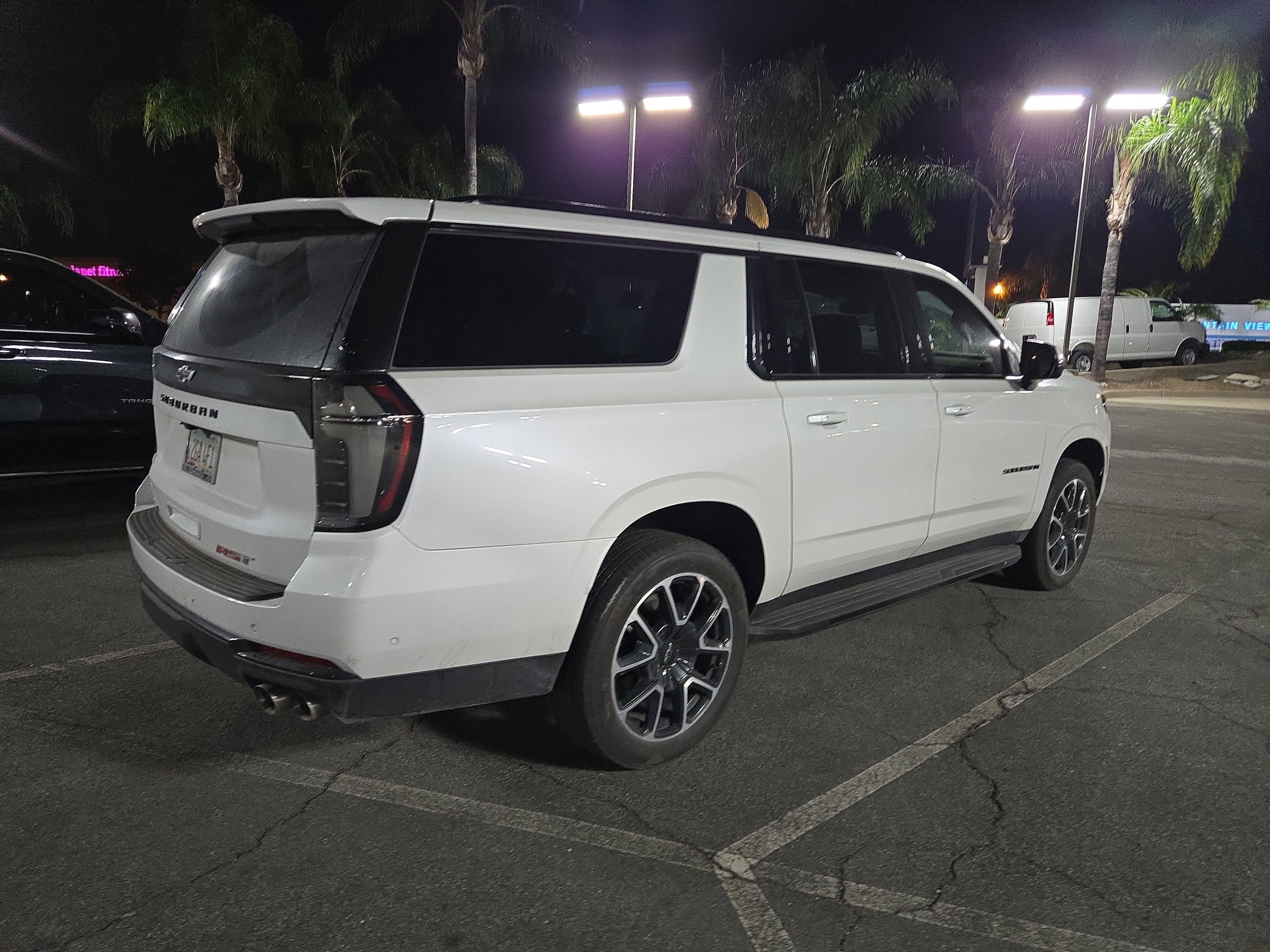 2025 Chevrolet Suburban RST